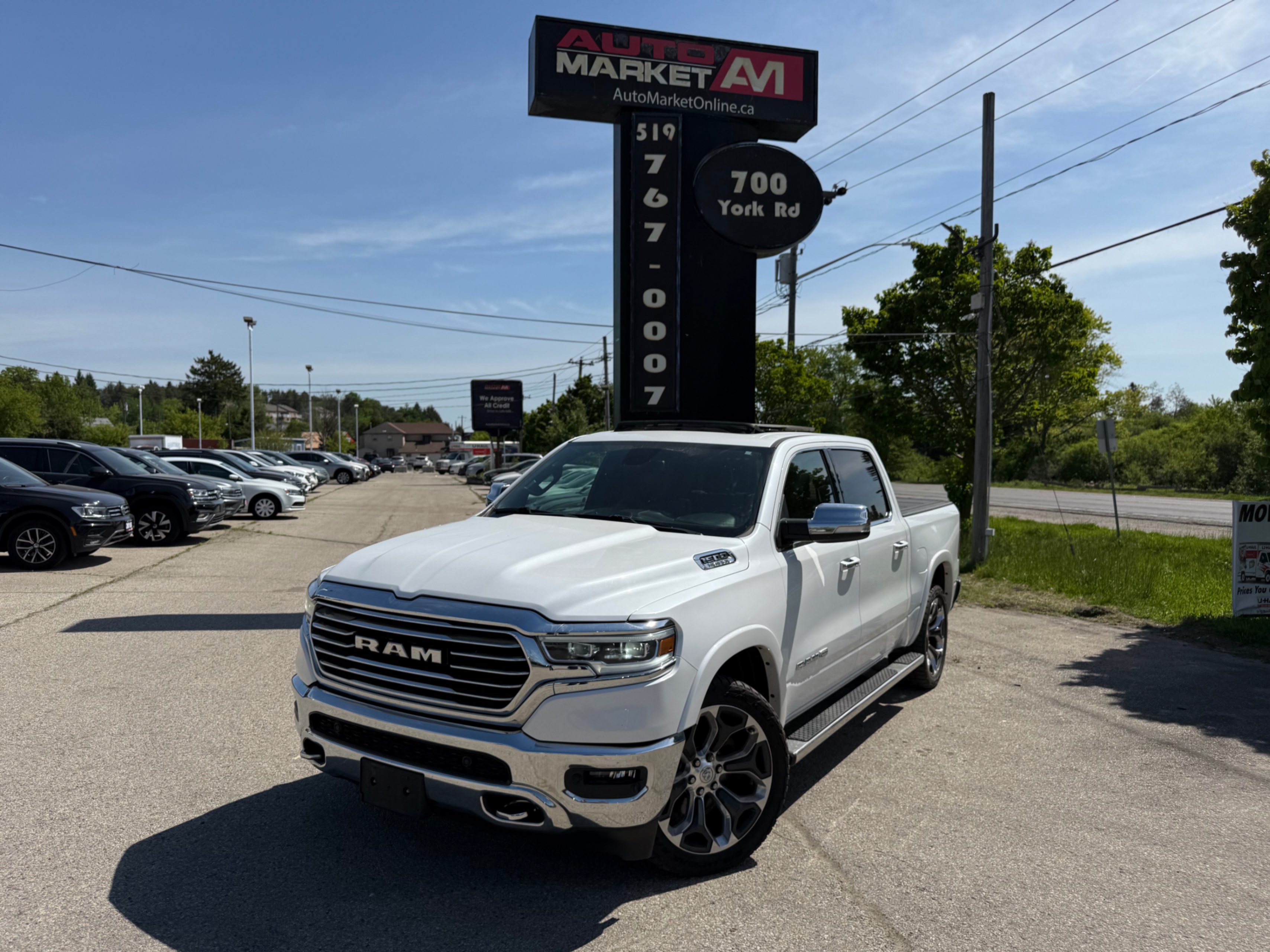 2020 RAM 1500 Longhorn 4x4 Crew Cab 5'7" Box | No Accidents | Panoramic Sunroof | Leather Seats