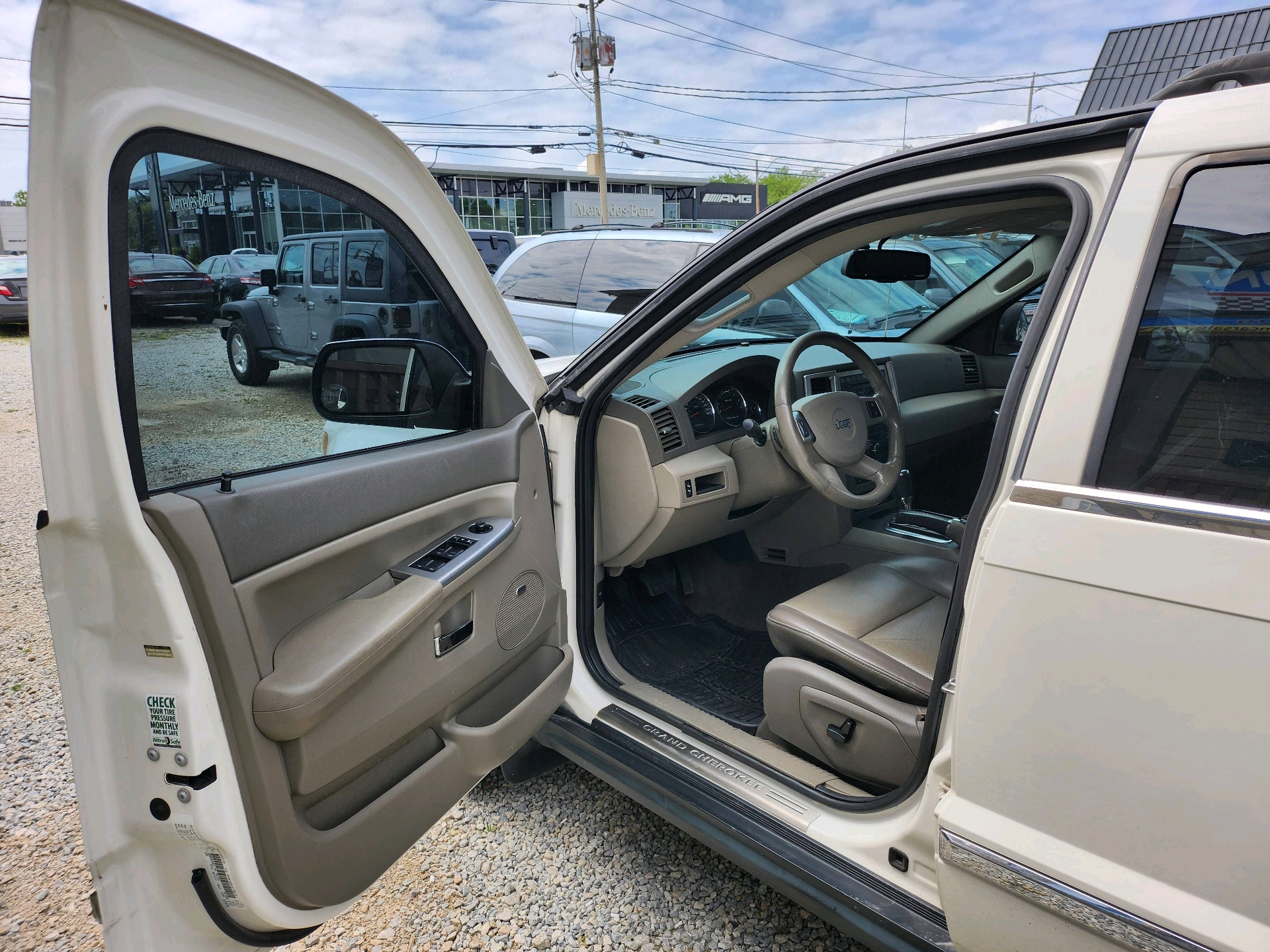 /autonationcarsales/2008-Jeep-GrandCherokee-8075047852692812.jpg