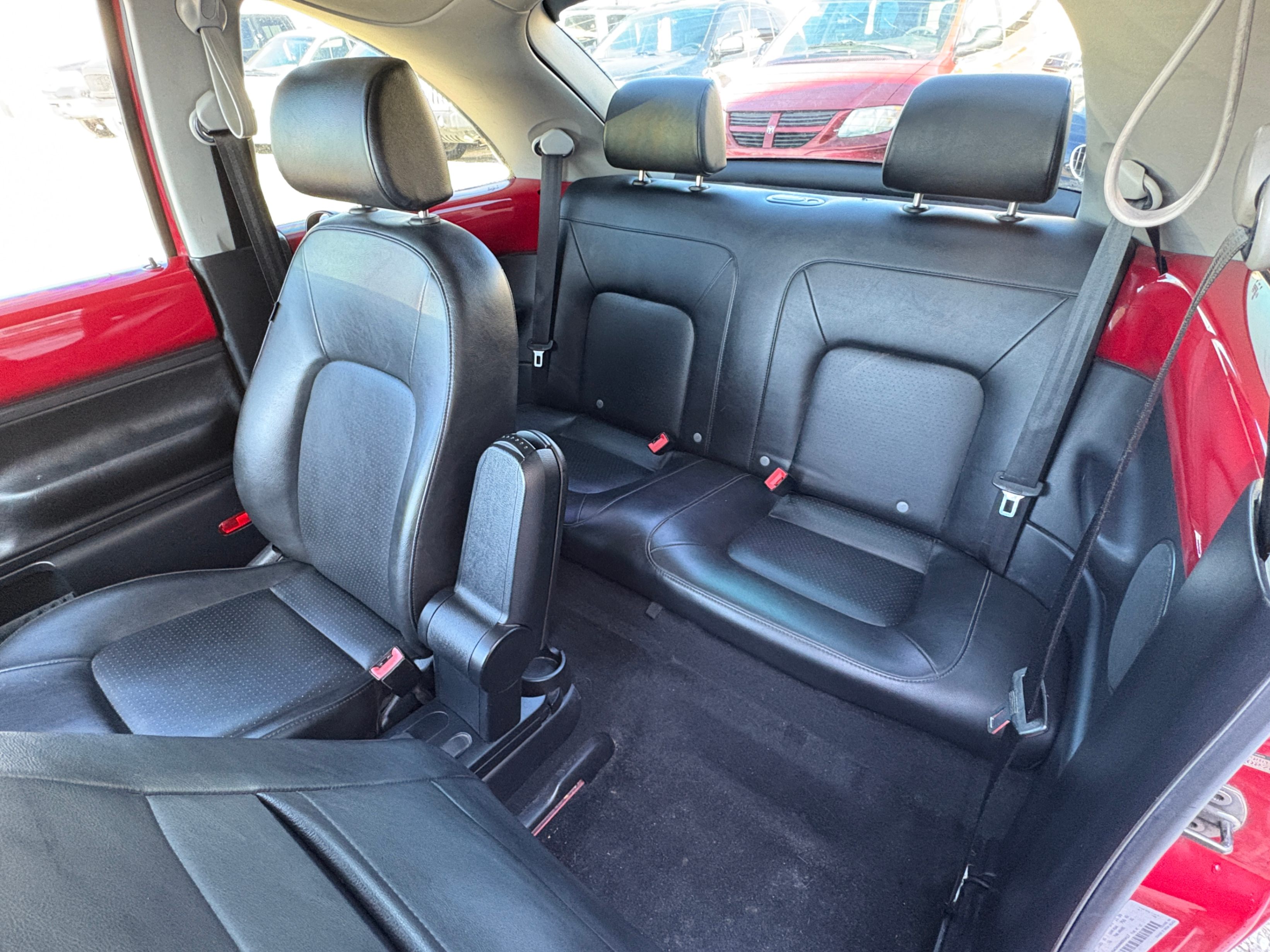 /autonationcarsales/2010-Volkswagen-NewBeetle-02647337465493038.jpg