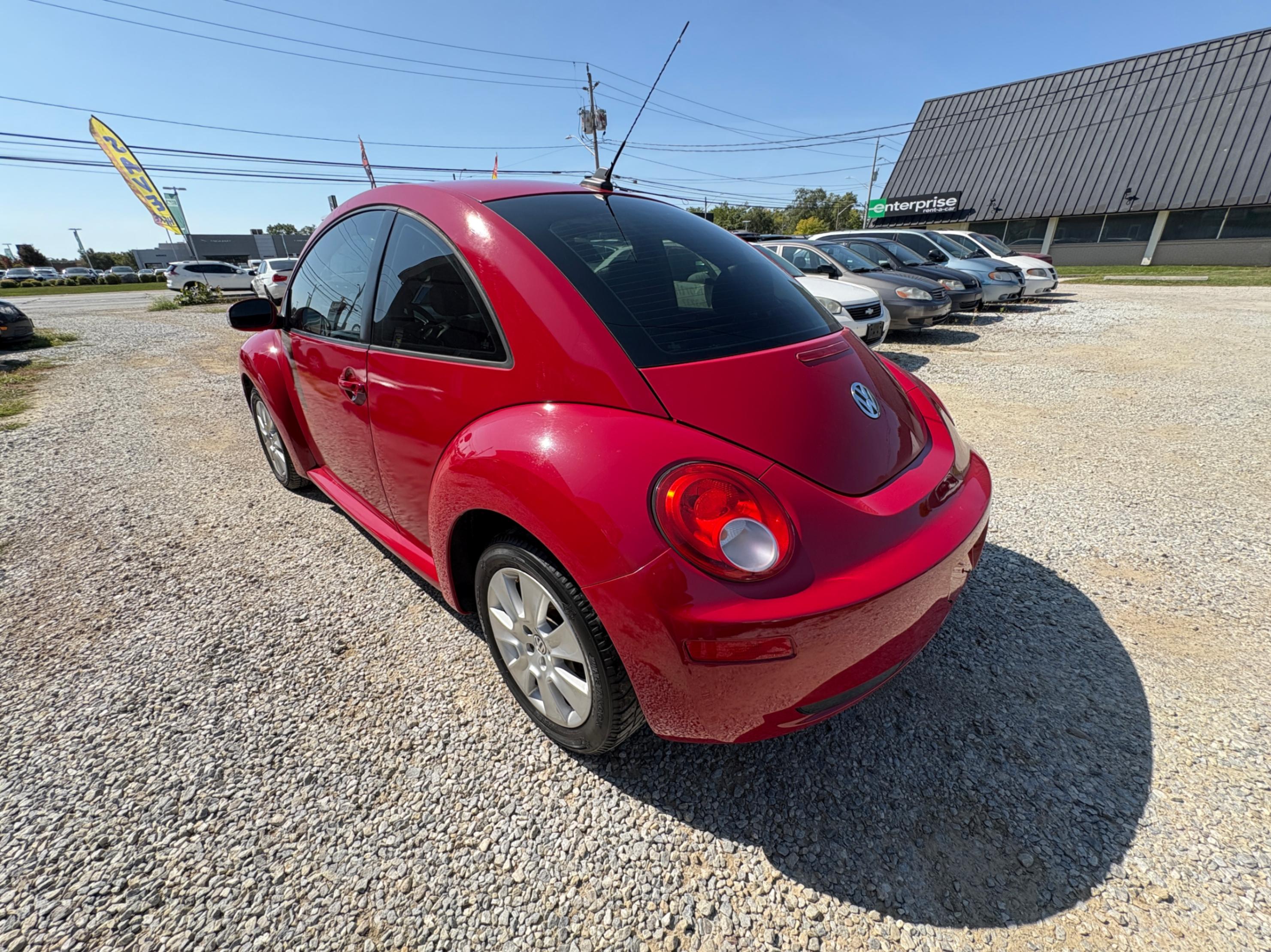 /autonationcarsales/2010-Volkswagen-NewBeetle-627879318257947.jpg