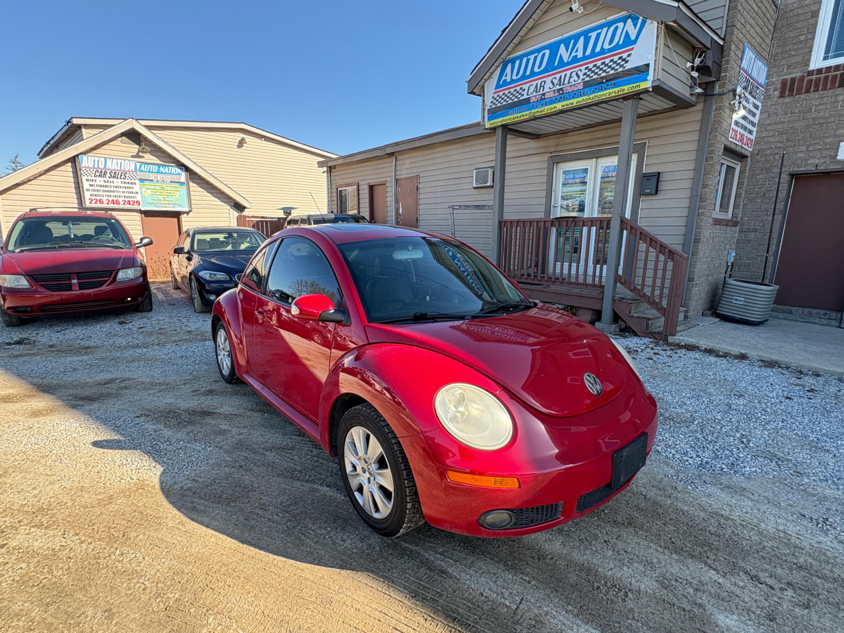 /autonationcarsales/2010-Volkswagen-NewBeetle-711232916148659.jpg