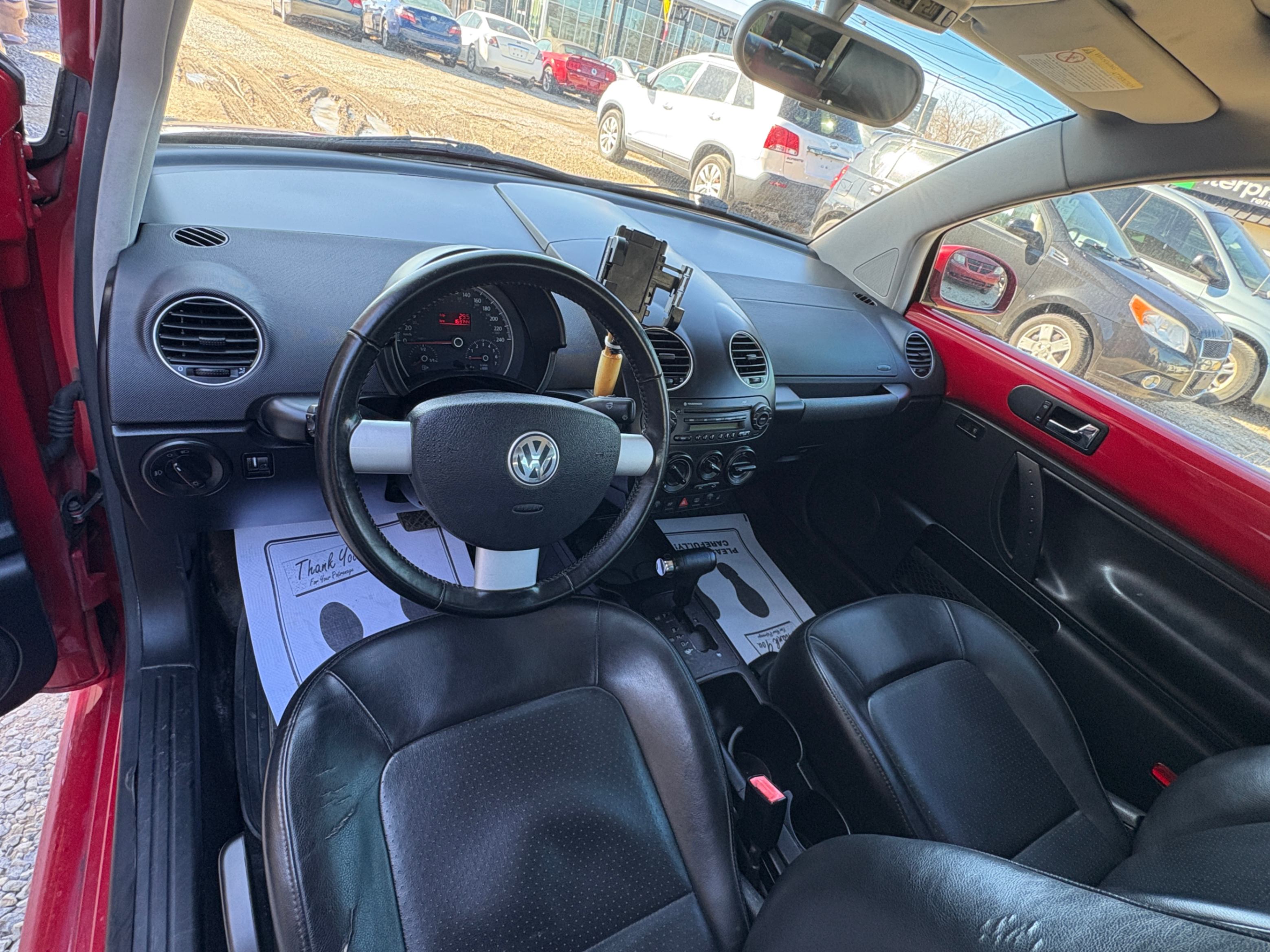 /autonationcarsales/2010-Volkswagen-NewBeetle-7492641750584823.jpg
