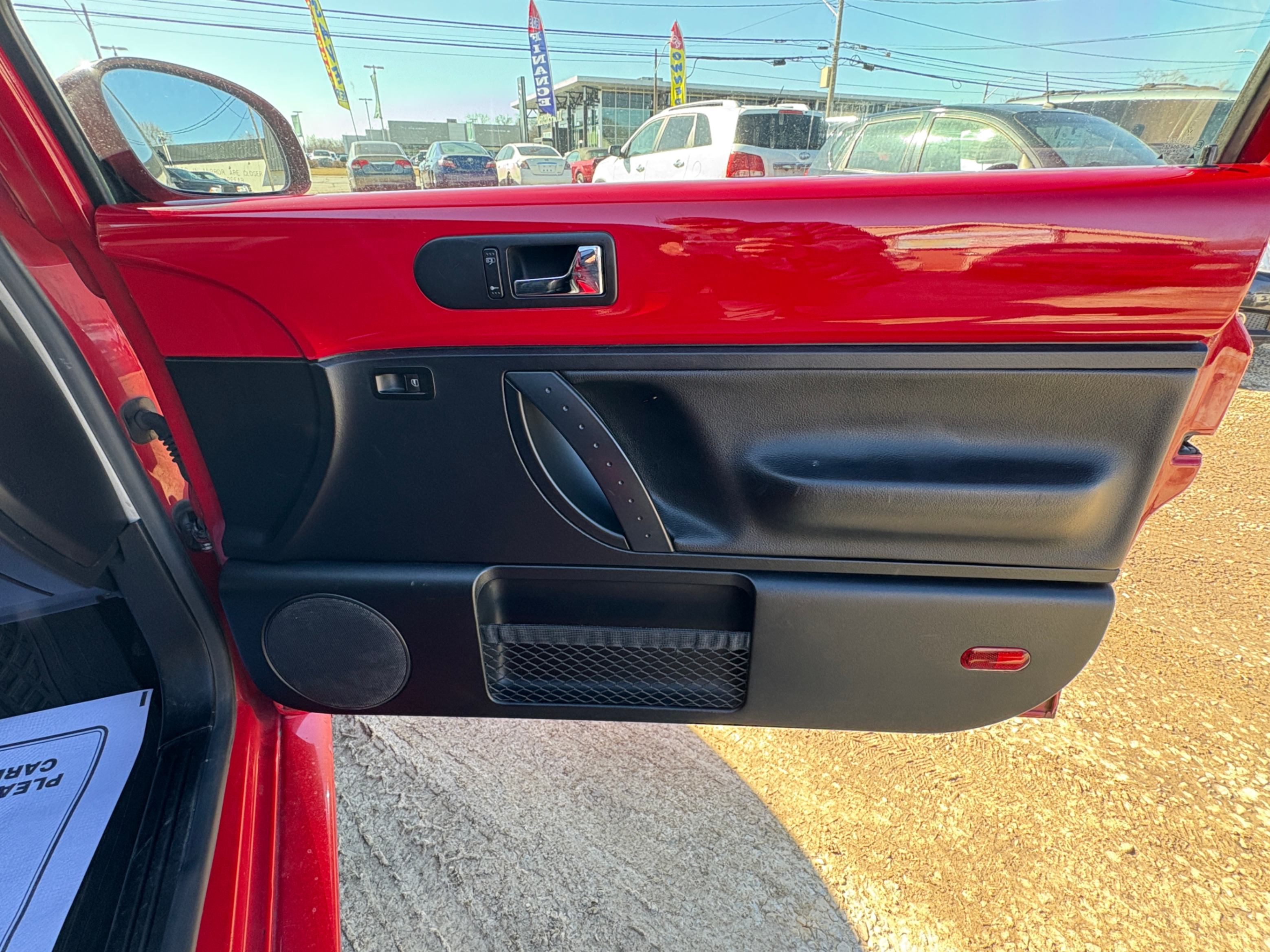 /autonationcarsales/2010-Volkswagen-NewBeetle-8712729985443433.jpg