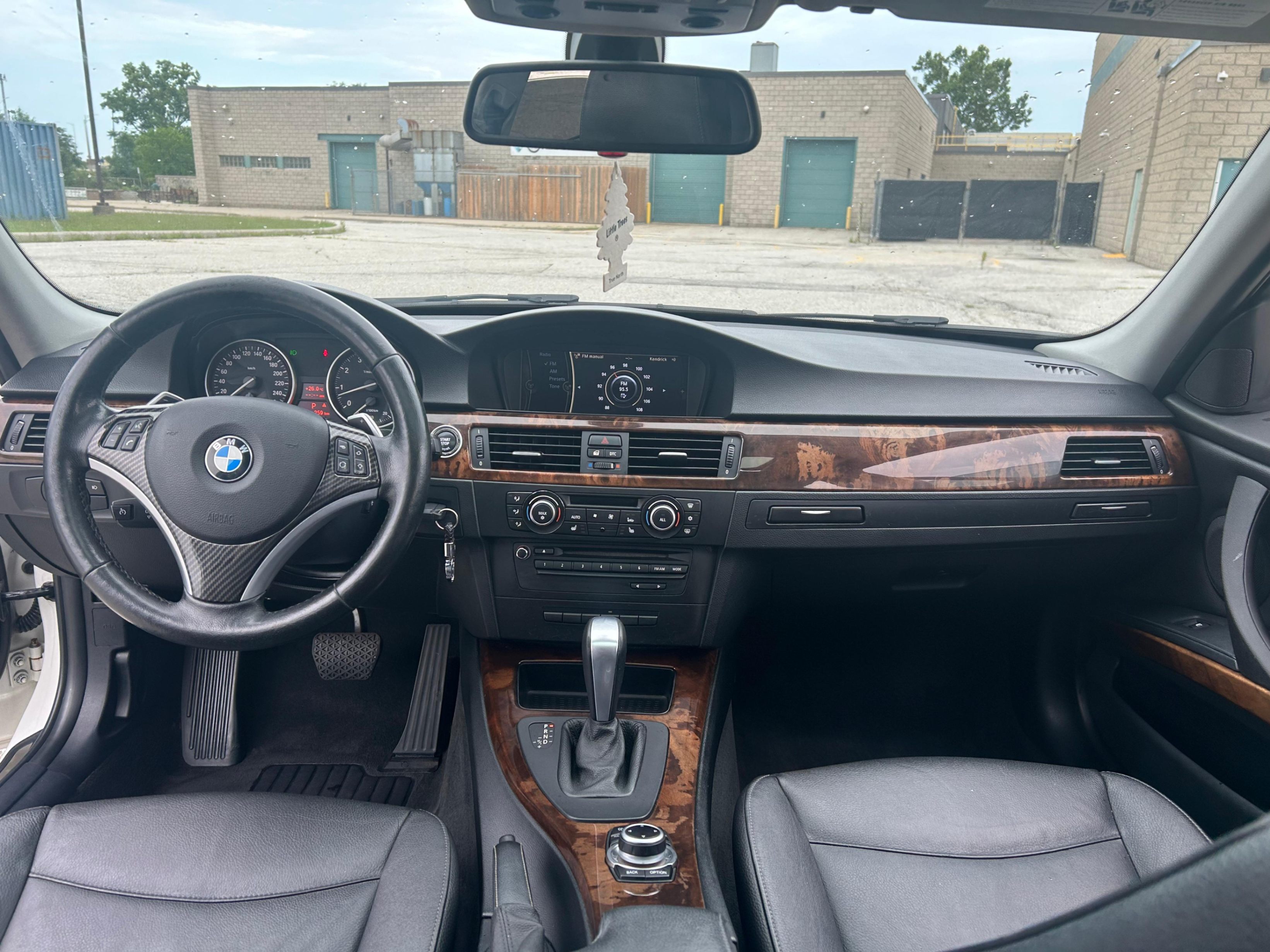 /autonationcarsales/2011-BMW-3Series-3157387546031143.jpg