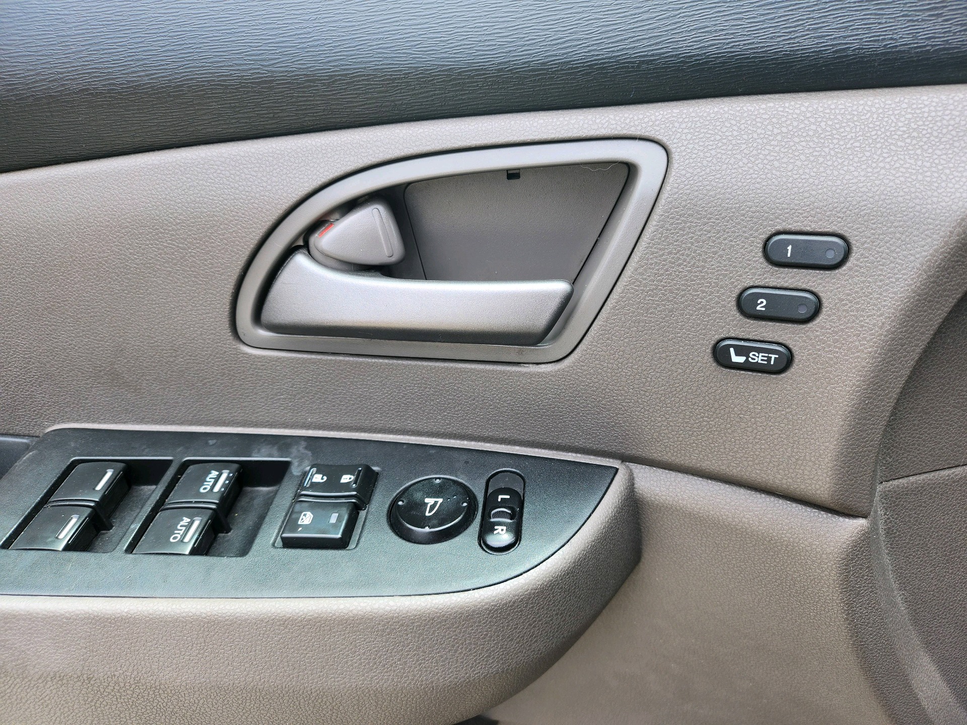 /autonationcarsales/2011-Honda-Odyssey-9993153833485908.jpg