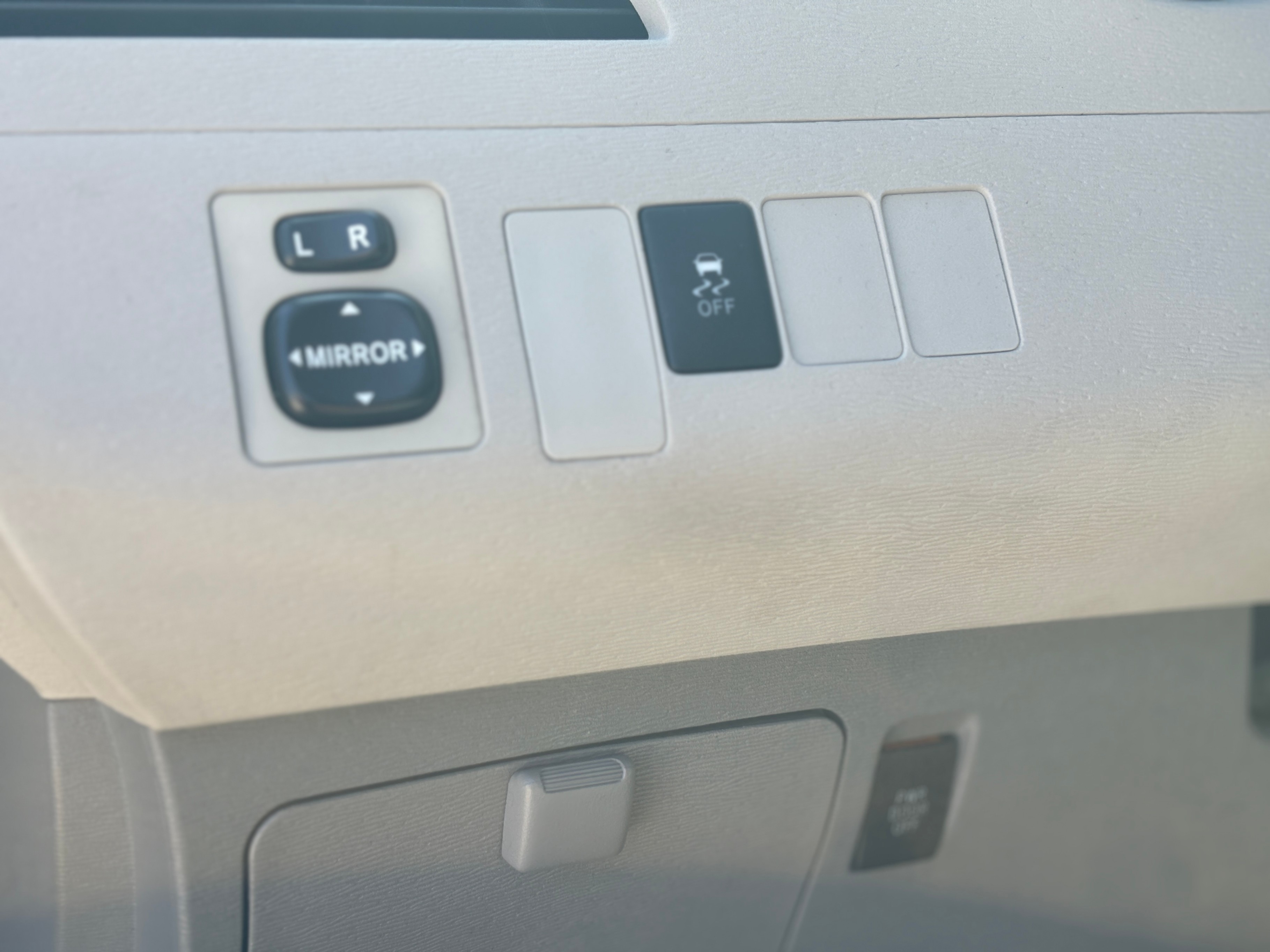 /autonationcarsales/2011-Toyota-Sienna-27414613454112713.jpg
