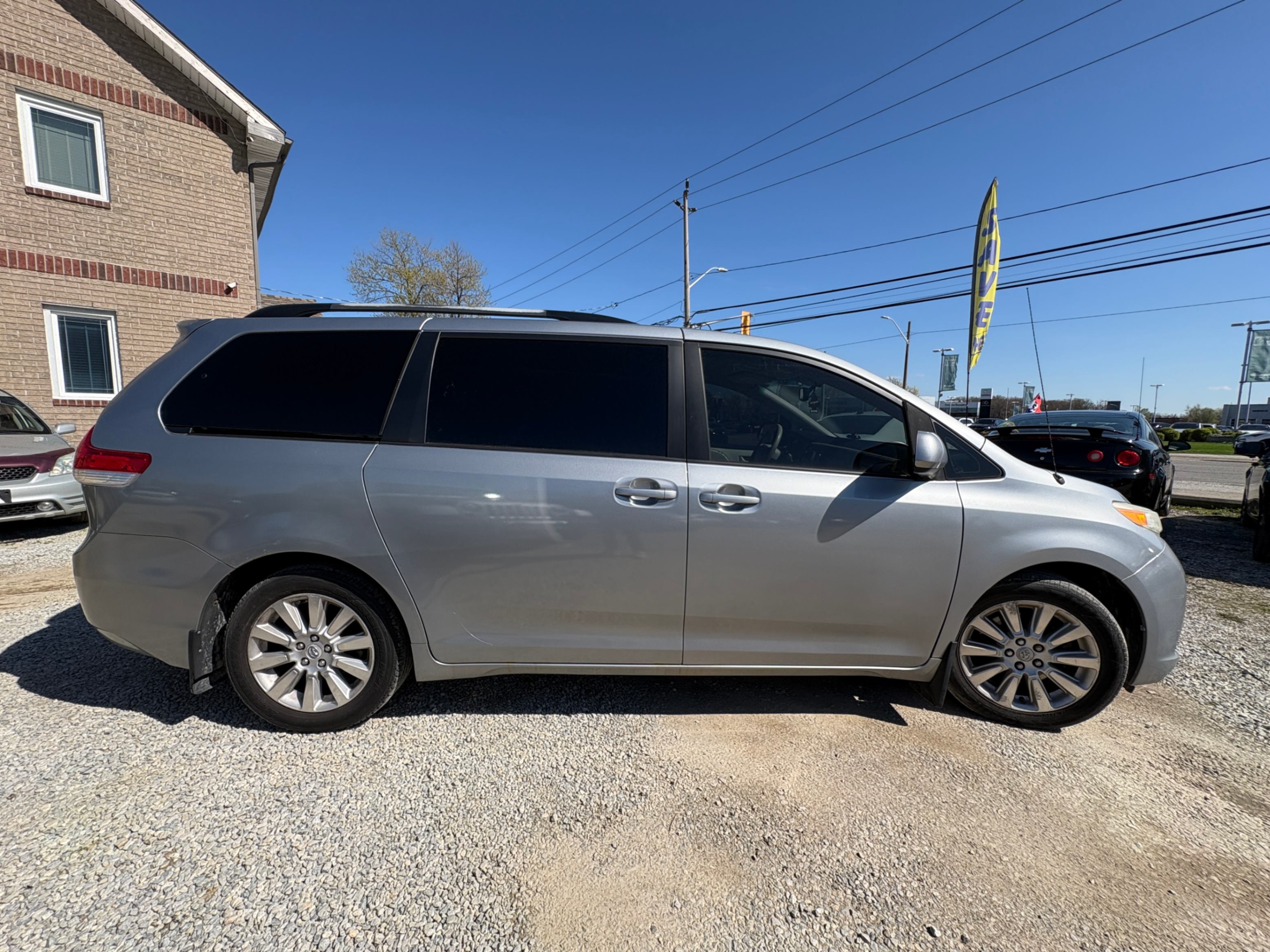 /autonationcarsales/2011-Toyota-Sienna-4025193437947254.jpg