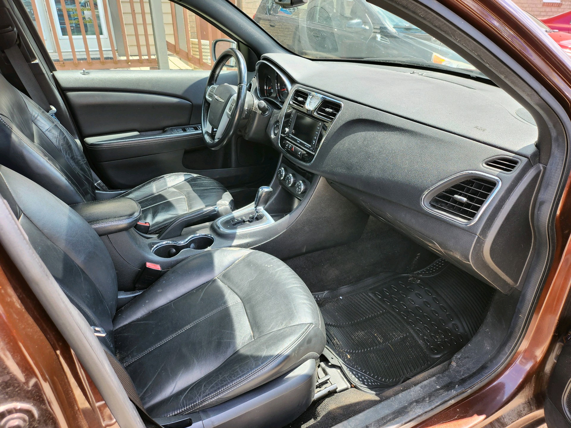 /autonationcarsales/2013-Chrysler-200-06788884258157402.jpg