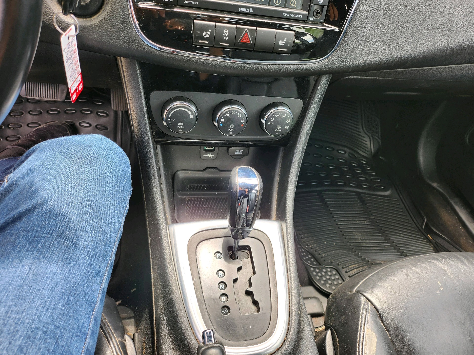 /autonationcarsales/2013-Chrysler-200-5302497376669169.jpg