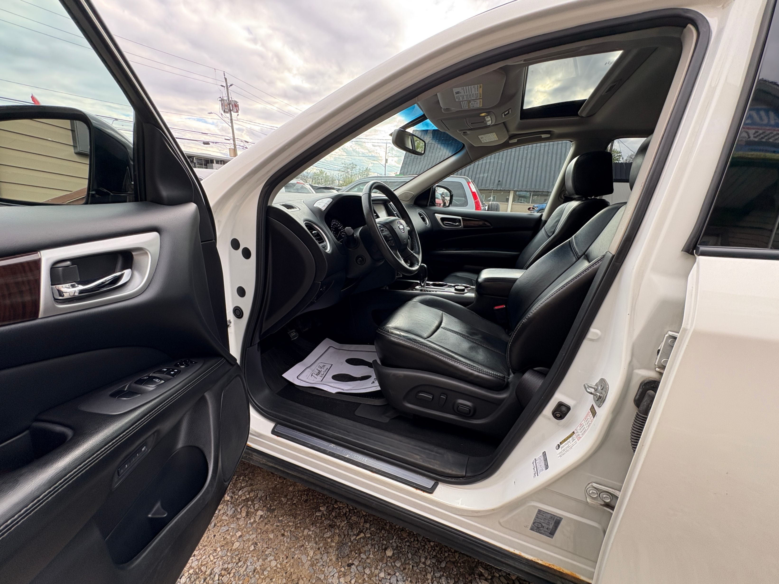 /autonationcarsales/2014-Nissan-Pathfinder-6569439402539381.jpg