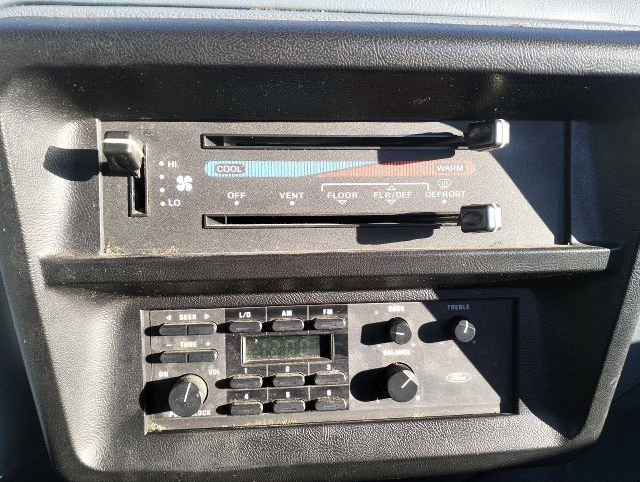 /azureautogallery1/1989-Ford-3/4Ton-5038136605170644.jpg