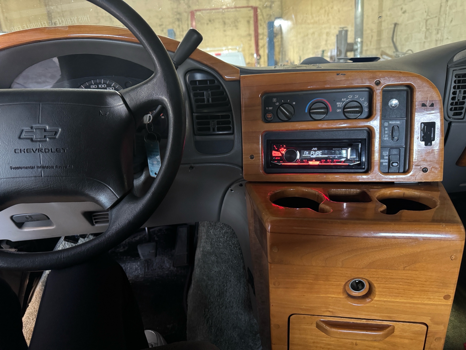 /azureautogallery1/1998-Chevrolet-Astro-2970644484955953.jpg