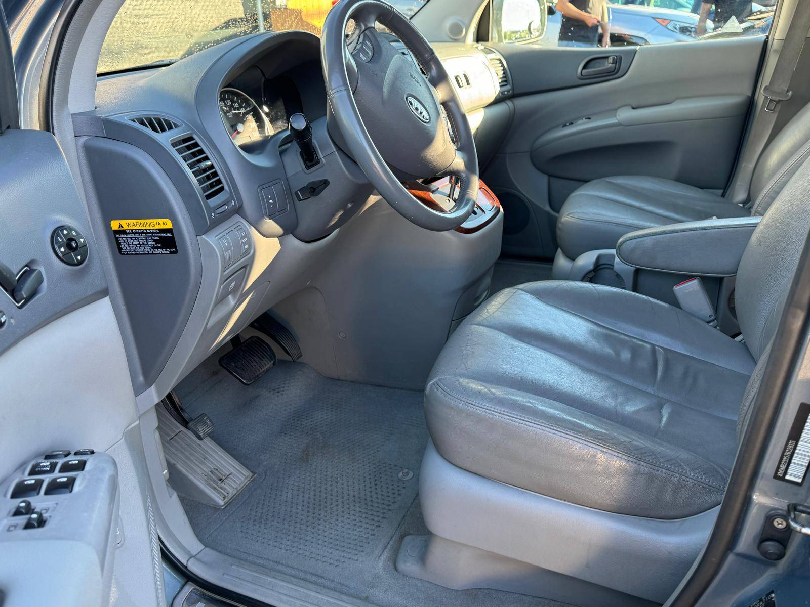 /azureautogallery1/2007-Kia-Sedona-032296644837706445.jpg