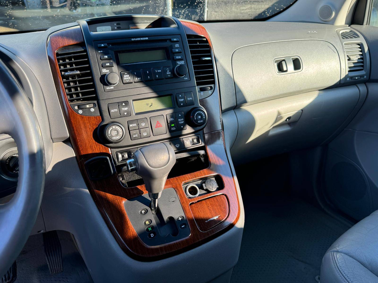 /azureautogallery1/2007-Kia-Sedona-6884256574190795.jpg