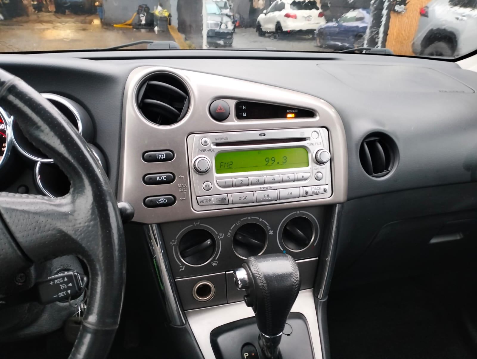/azureautogallery1/2007-Toyota-Matrix-14587230714334565.jpg