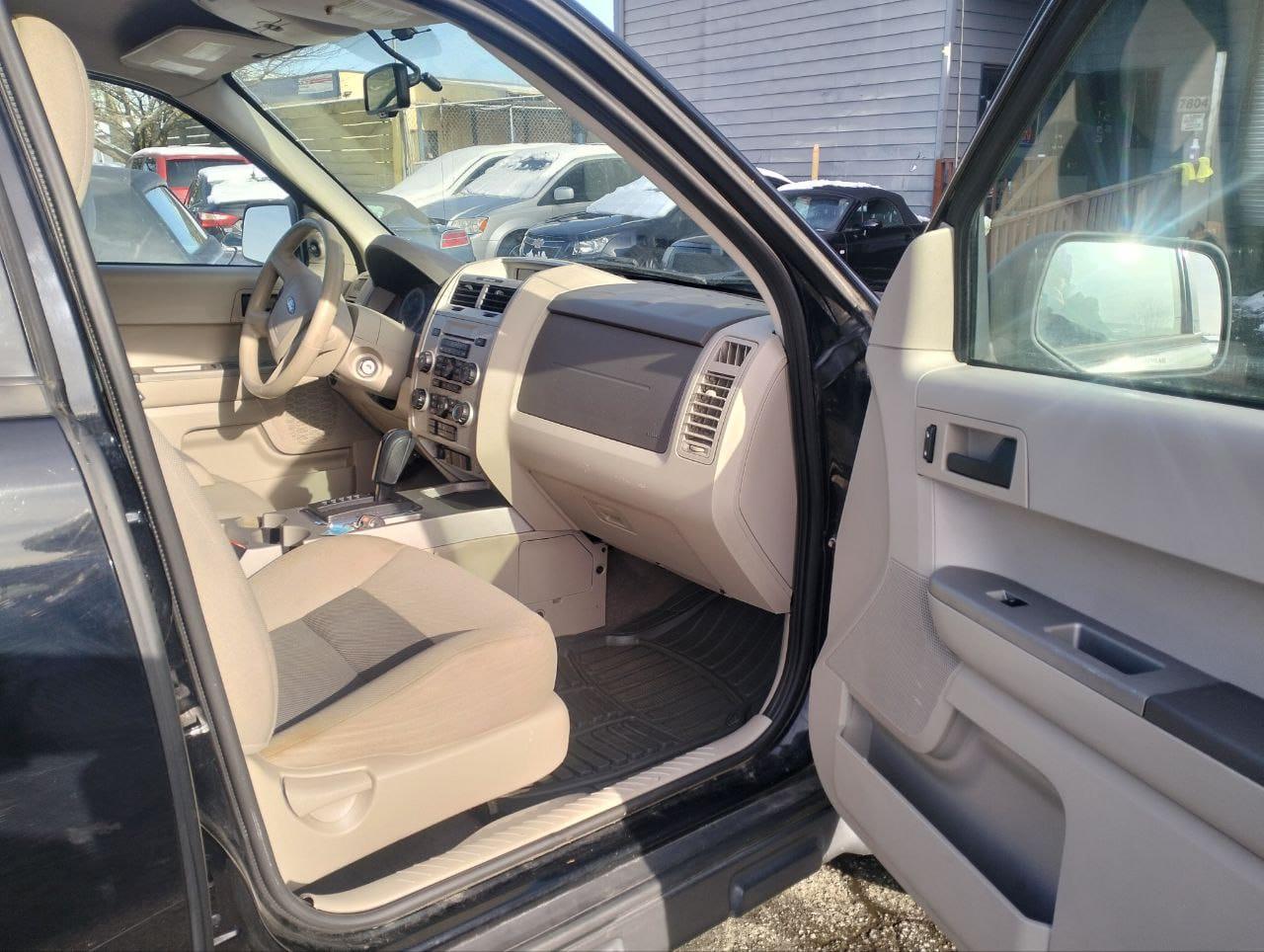 /azureautogallery1/2008-Ford-Escape-5296579566253752.jpg