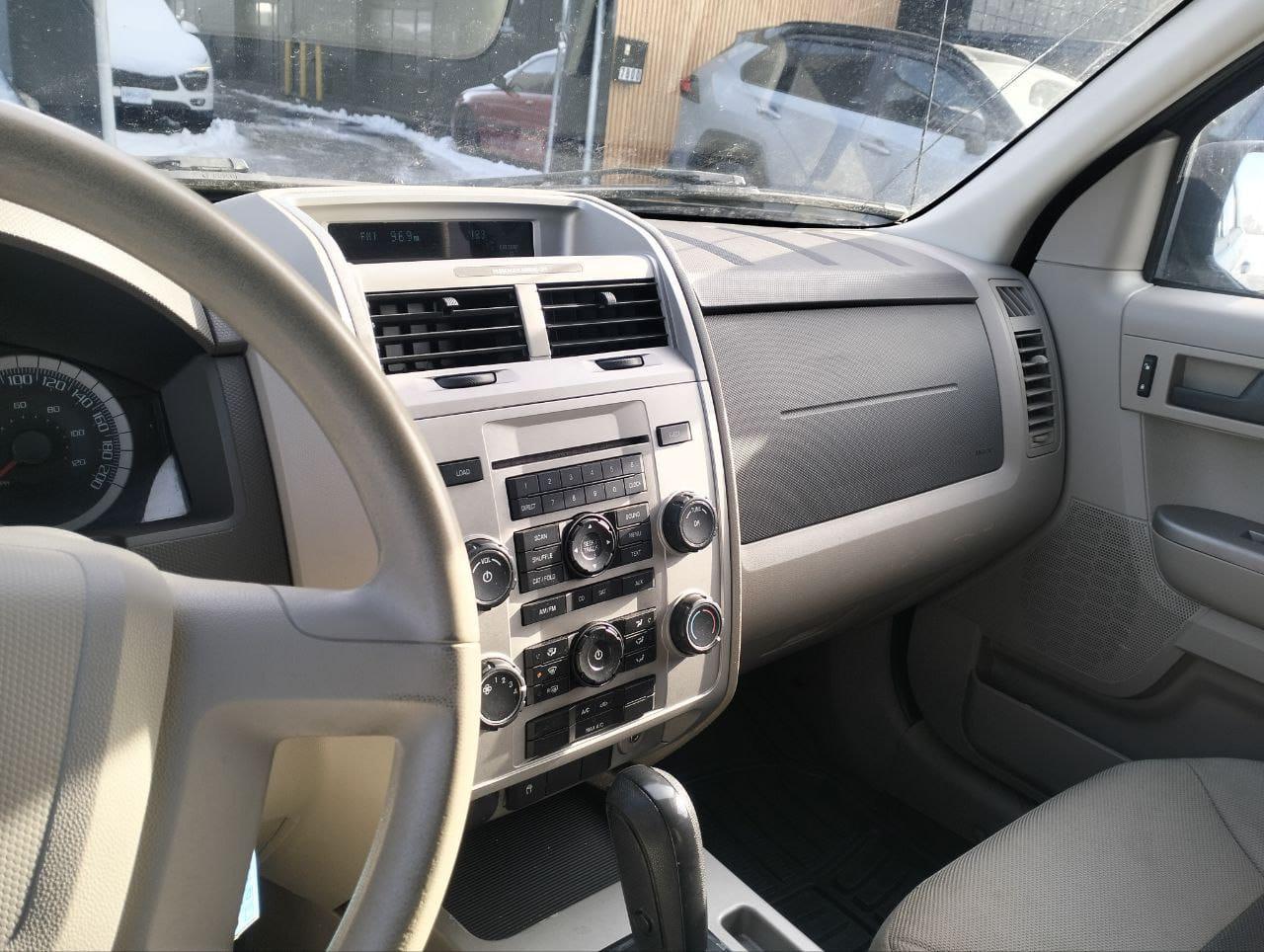 /azureautogallery1/2008-Ford-Escape-5810397153414117.jpg