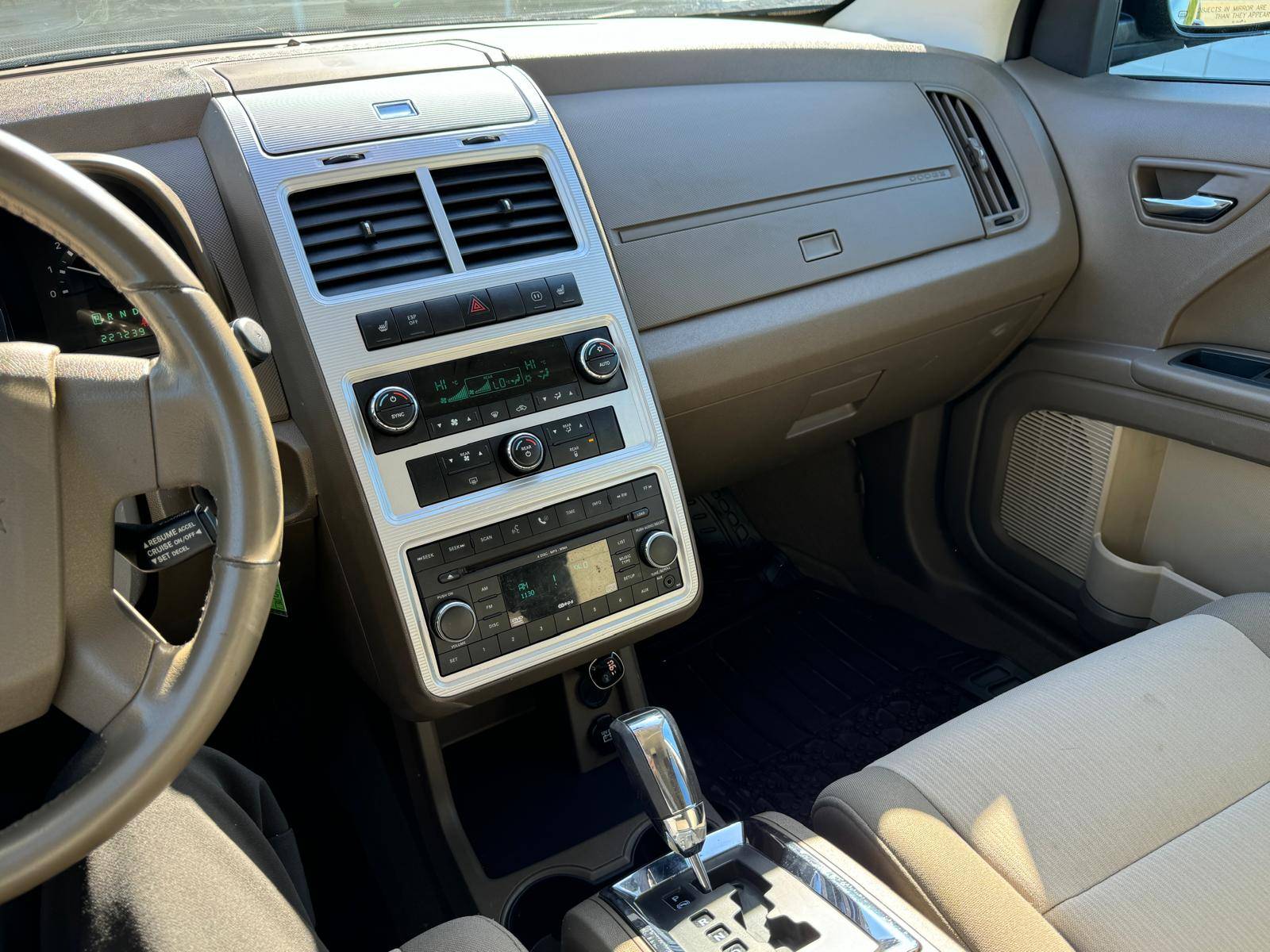 /azureautogallery1/2009-Dodge-Journey-731665588911218.jpg