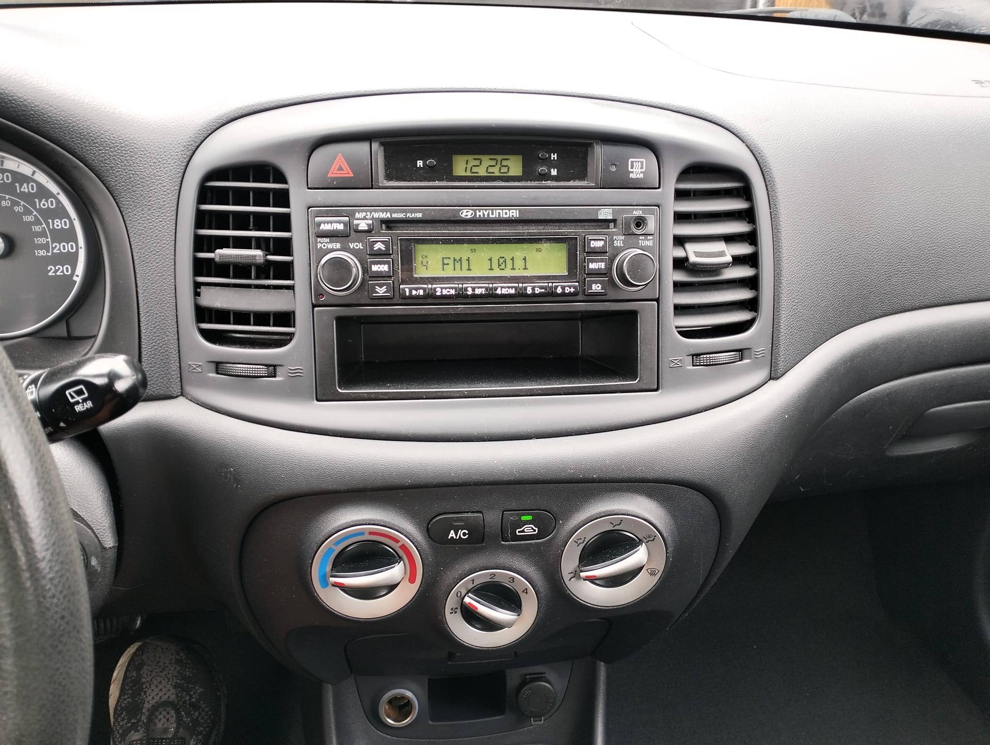 /azureautogallery1/2009-Hyundai-Accent-3886019200356543.jpg