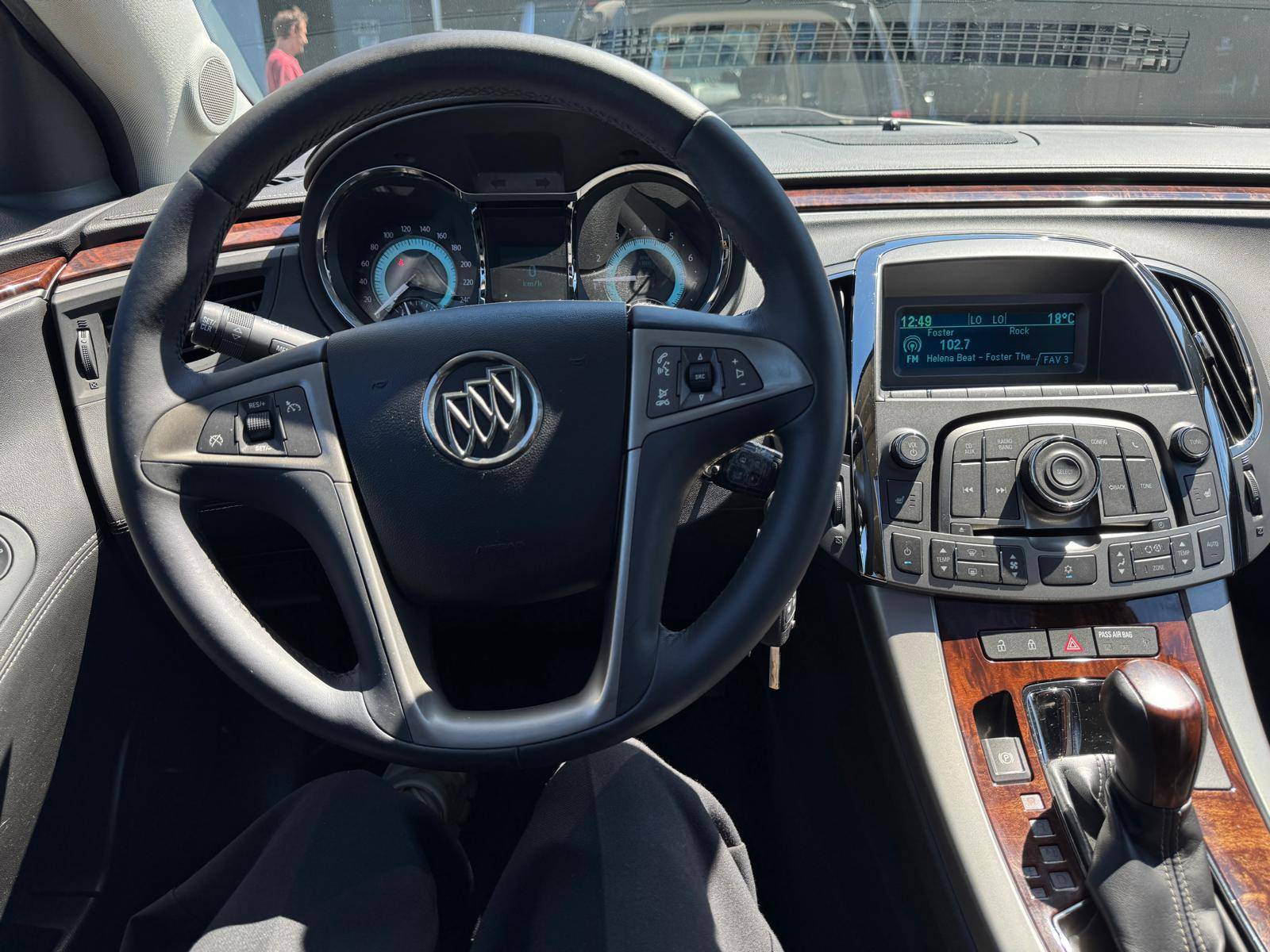 /azureautogallery1/2010-Buick-LaCrosse-8798194171431581.jpg