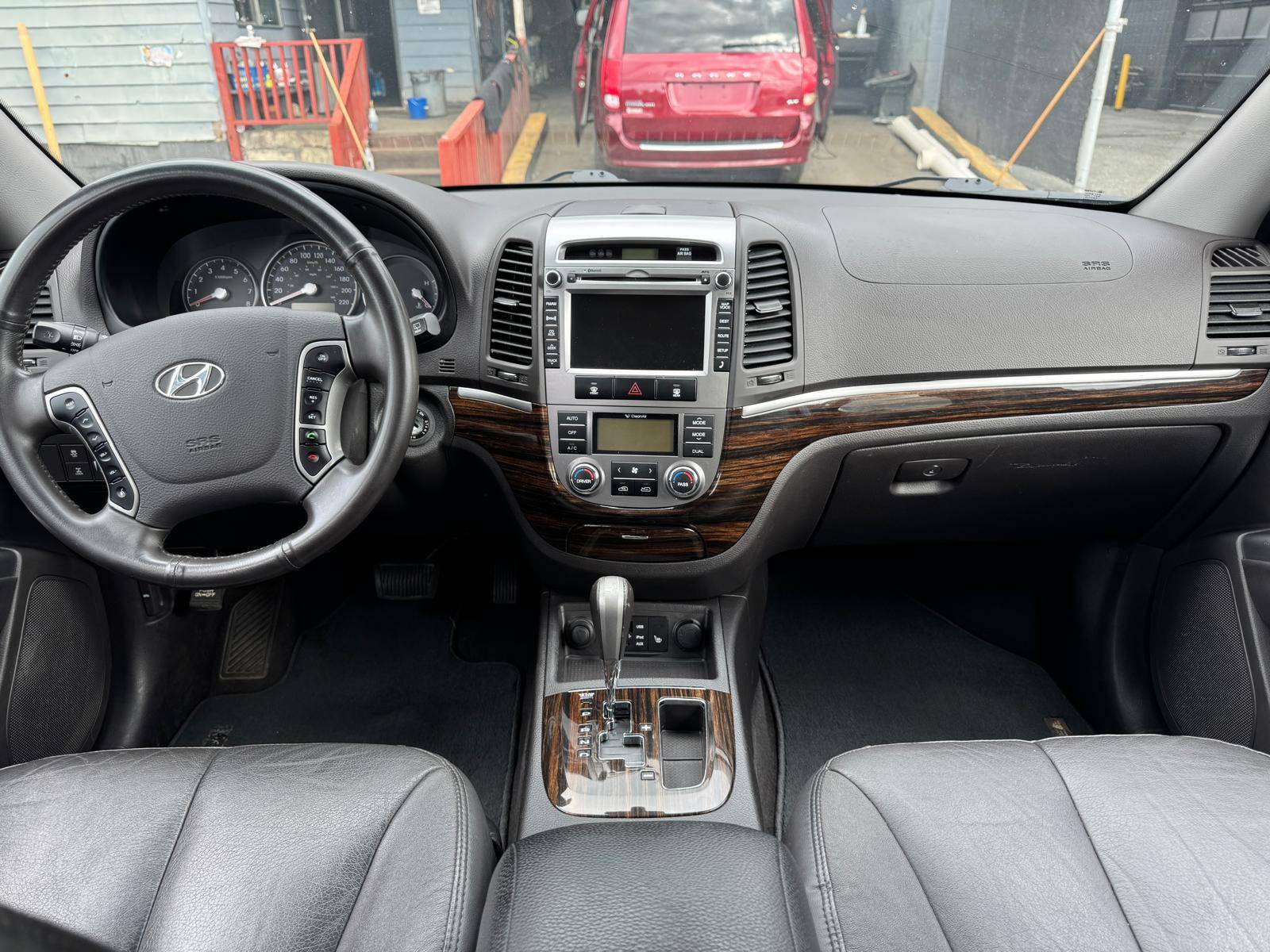 /azureautogallery1/2011-Hyundai-SantaFe-3711564894325643.jpg