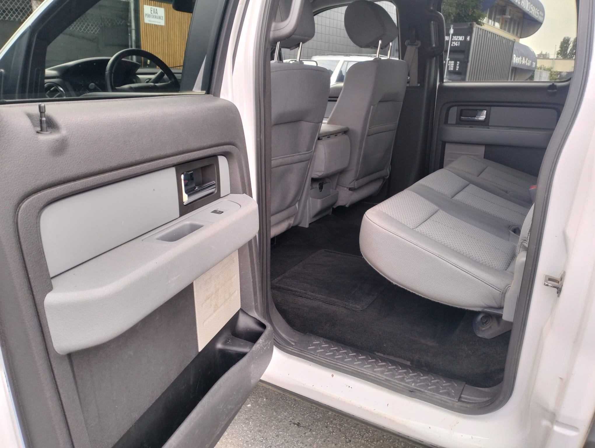 /azureautogallery1/2014-Ford-F-150-130802224497232.jpg