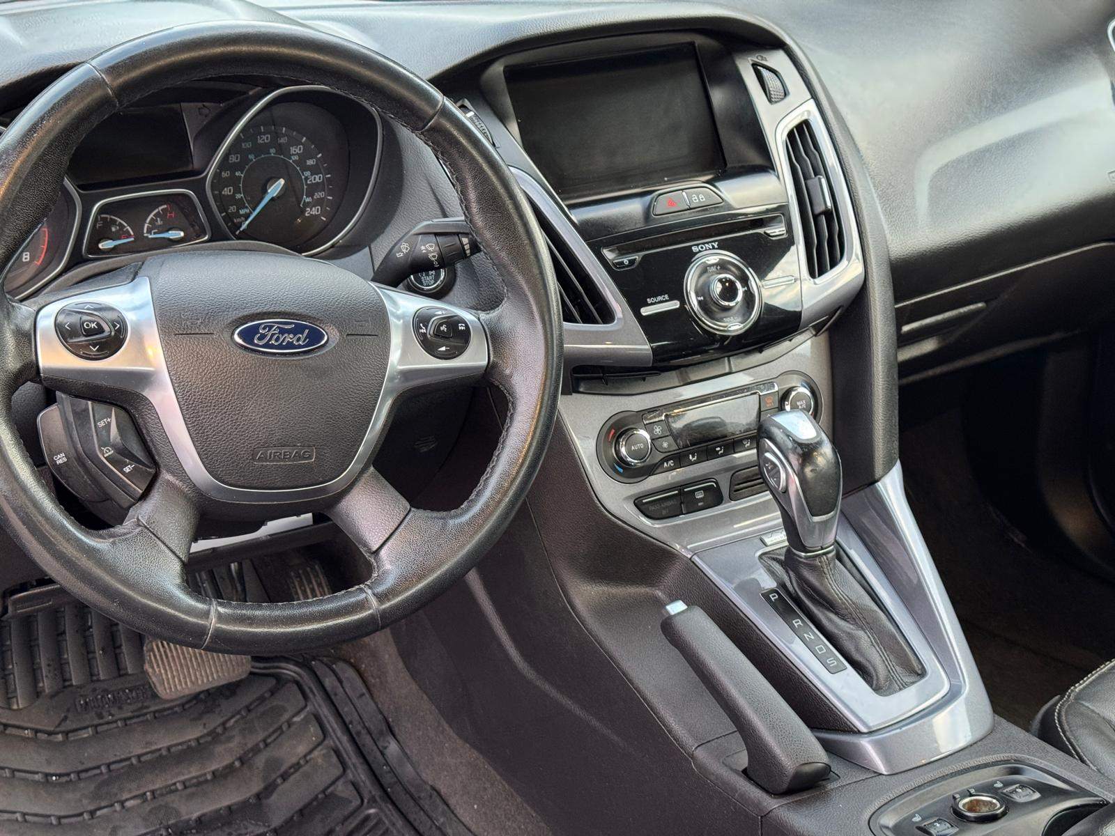 /azureautogallery1/2014-Ford-Focus-38547097967575006.jpg