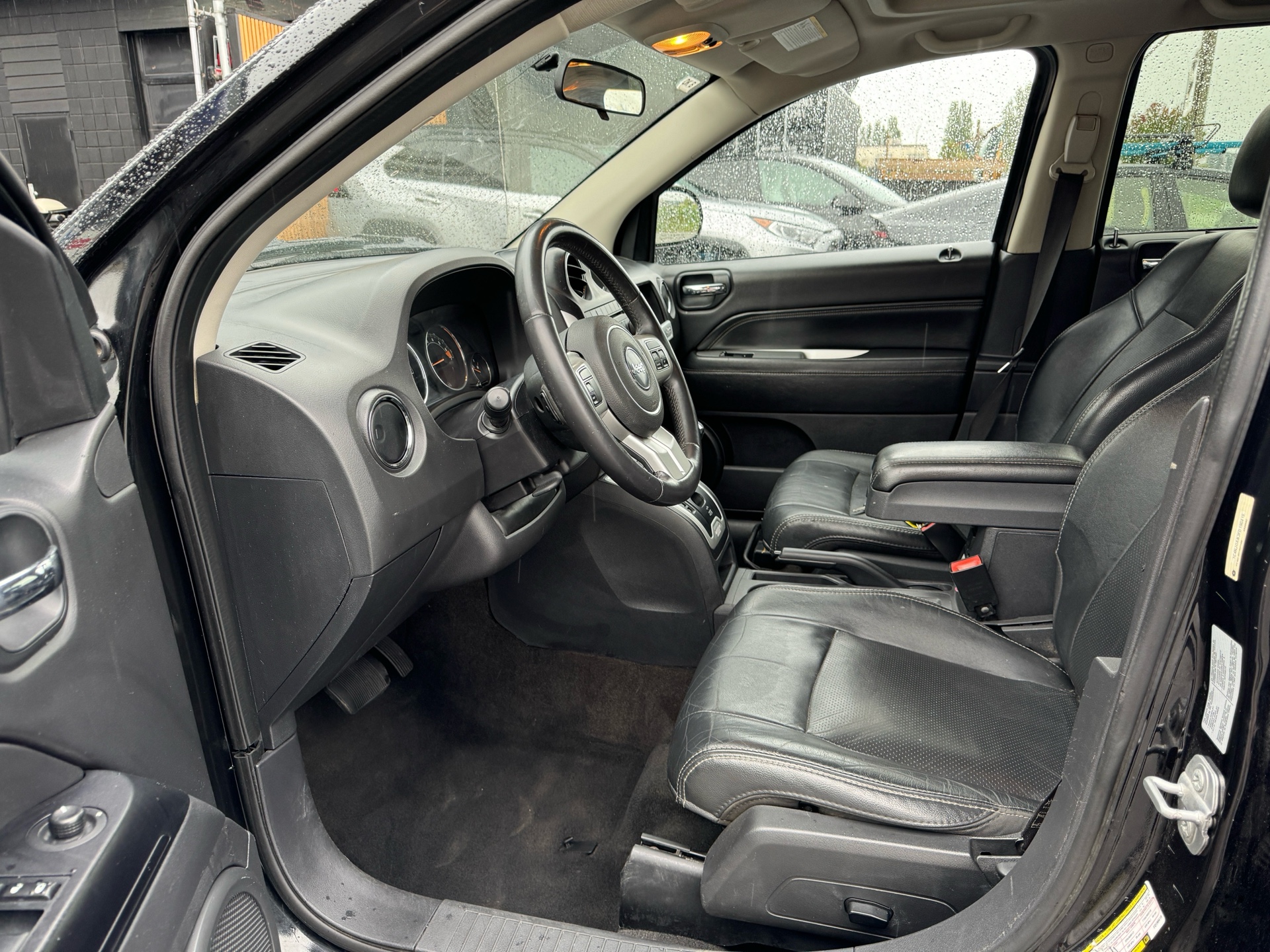 /azureautogallery1/2015-Jeep-Compass-18448982361199917.jpg
