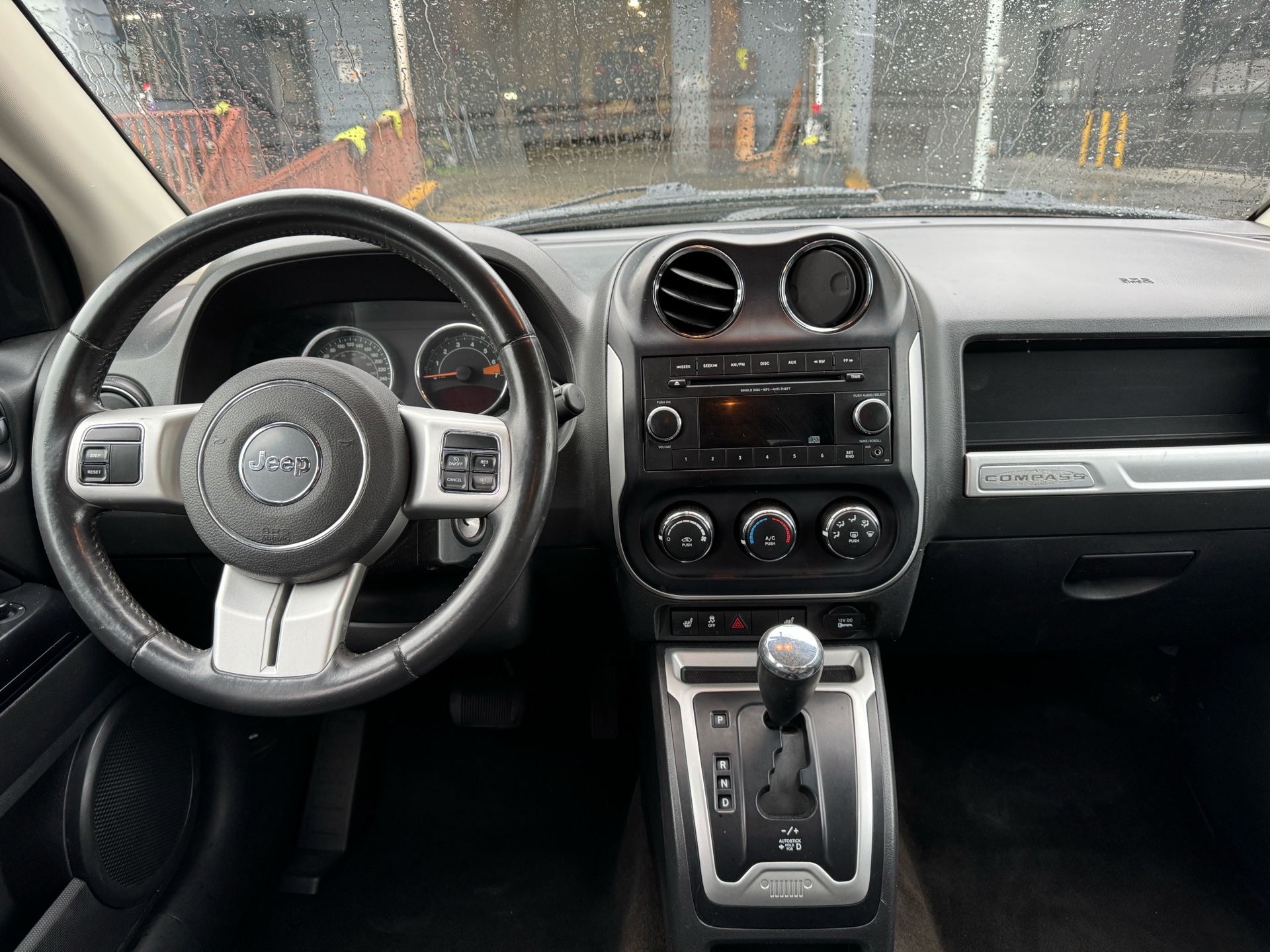 /azureautogallery1/2015-Jeep-Compass-9598476047514108.jpg