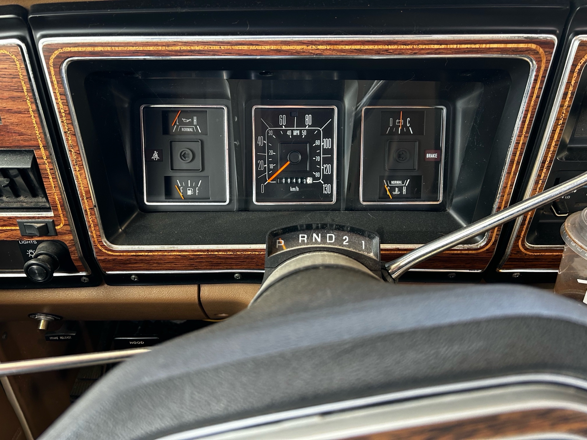 /betaautosales/1988-Ford-EcononlineCutaway-014984042421180455.jpg
