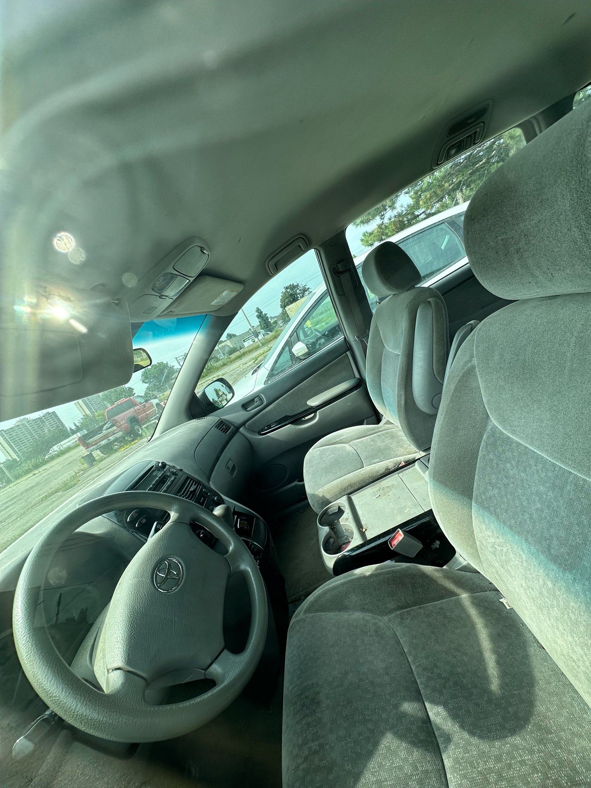/betaautosales/2004-Toyota-Sienna-9740965716763337.jpg