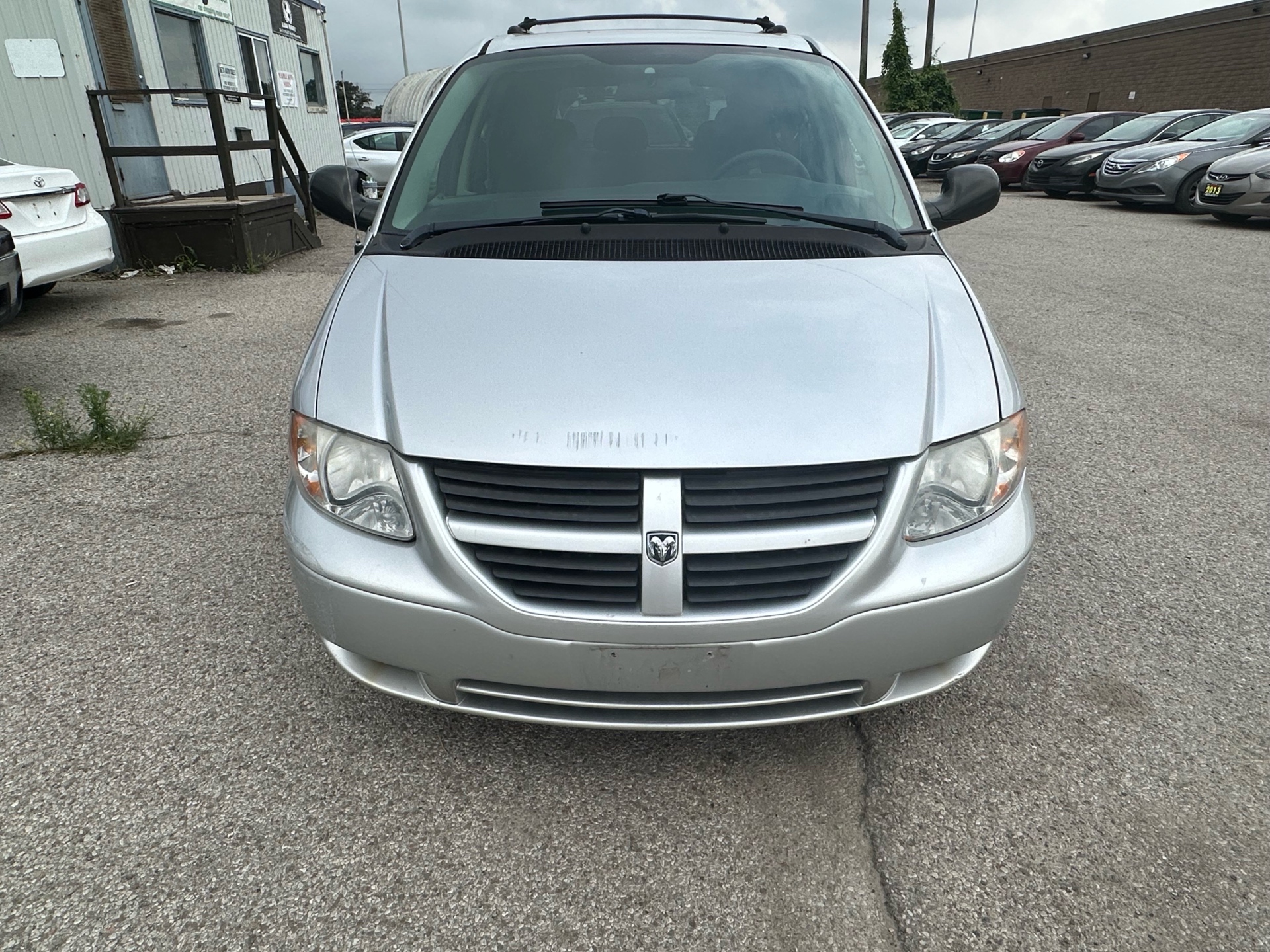 /betaautosales/2005-Dodge-Caravan-7196255269133547.jpg