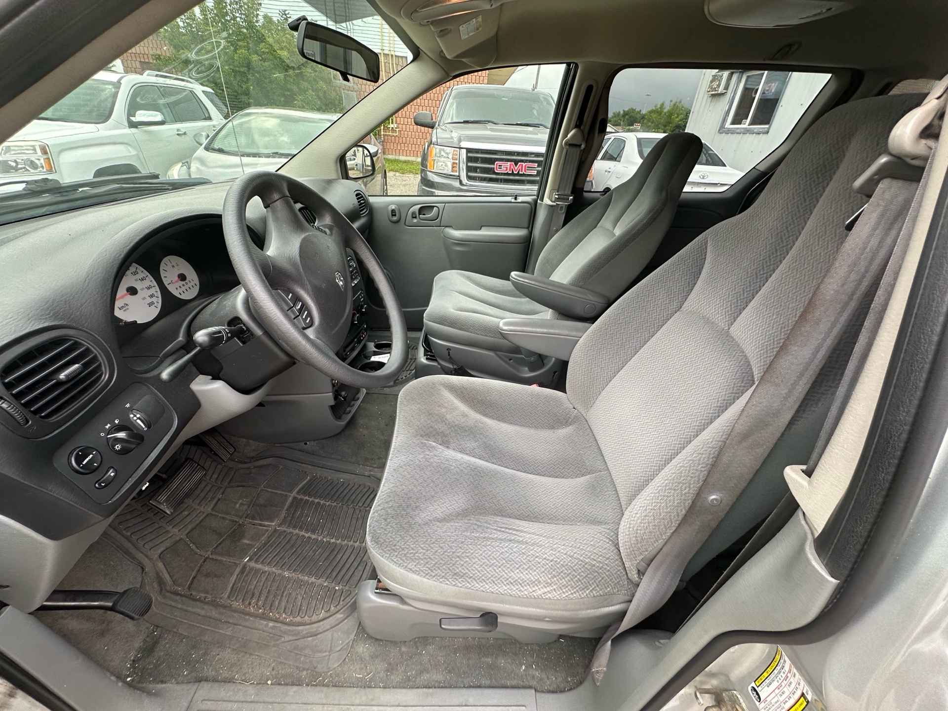 /betaautosales/2005-Dodge-Caravan-9146635644668191.jpg