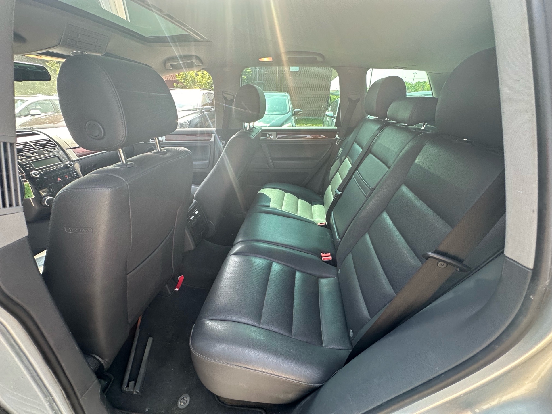 /betaautosales/2007-Volkswagen-Touareg-07206074464344958.jpg