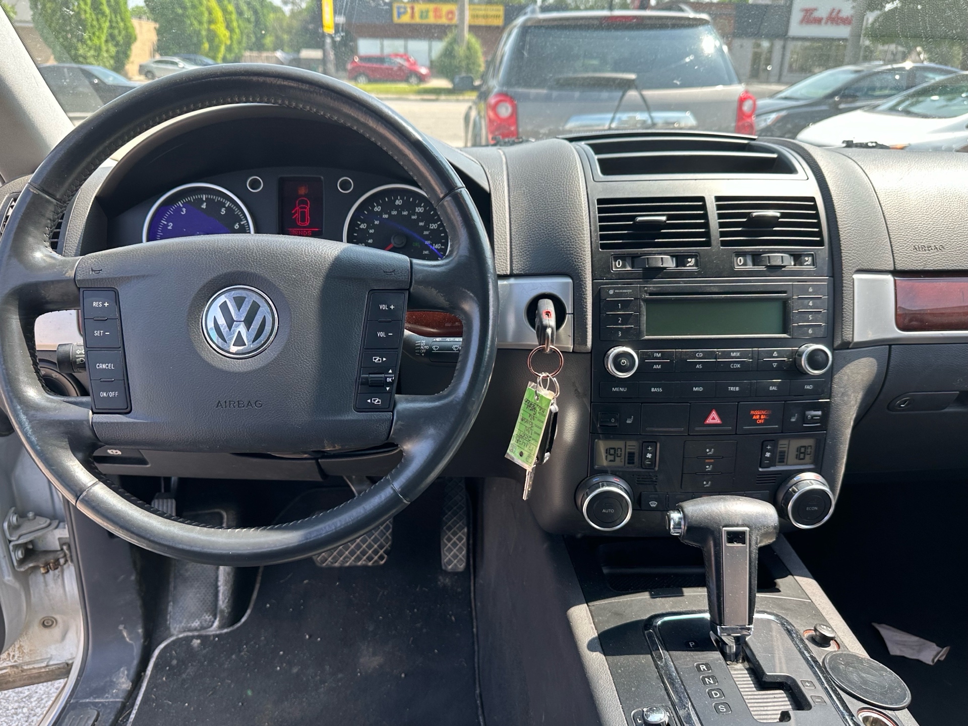 /betaautosales/2007-Volkswagen-Touareg-08782659053590125.jpg