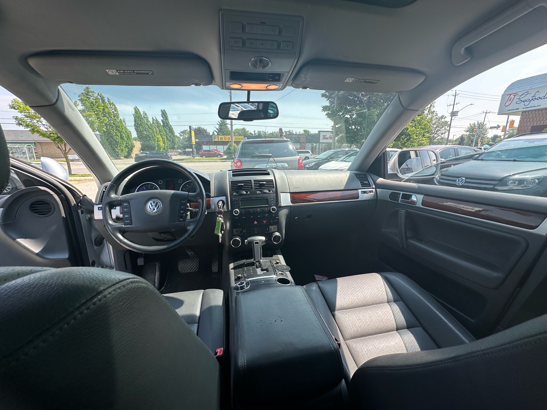 /betaautosales/2007-Volkswagen-Touareg-17645177895456277.jpg