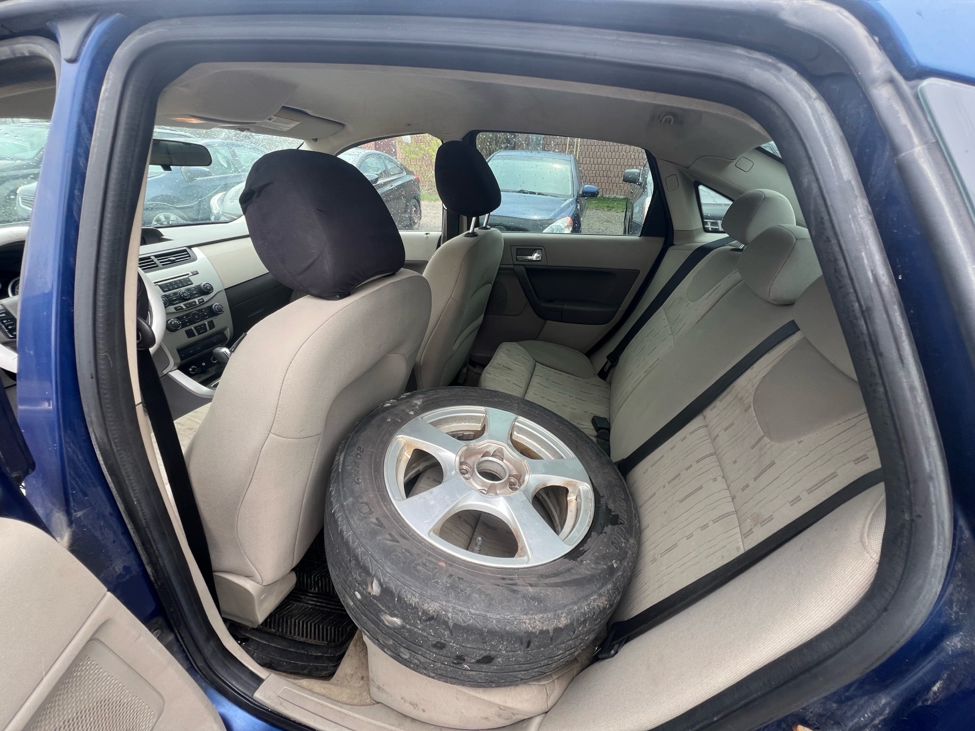 /betaautosales/2009-Ford-Focus-004274205610592663.jpg