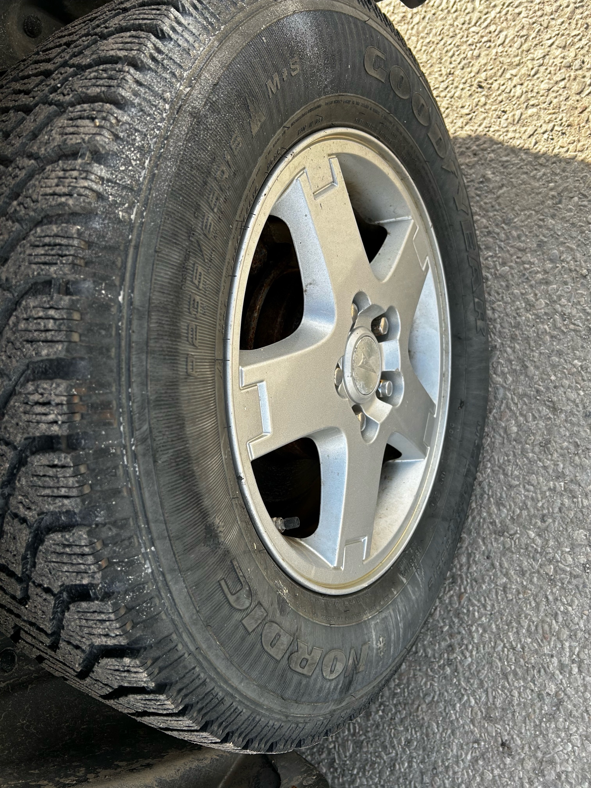 /betaautosales/2009-Pontiac-Torrent-7168627072549754.jpg