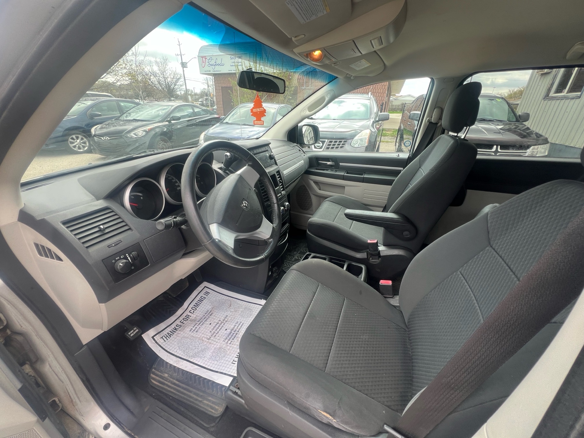 /betaautosales/2010-Dodge-GrandCaravan-36320060380807506.jpg