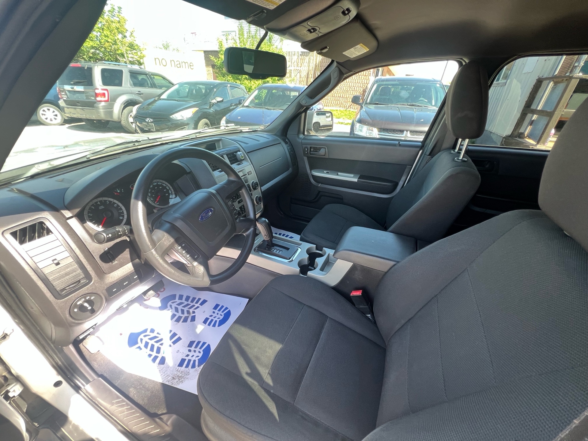 /betaautosales/2010-Ford-Escape-30128623024950896.jpg