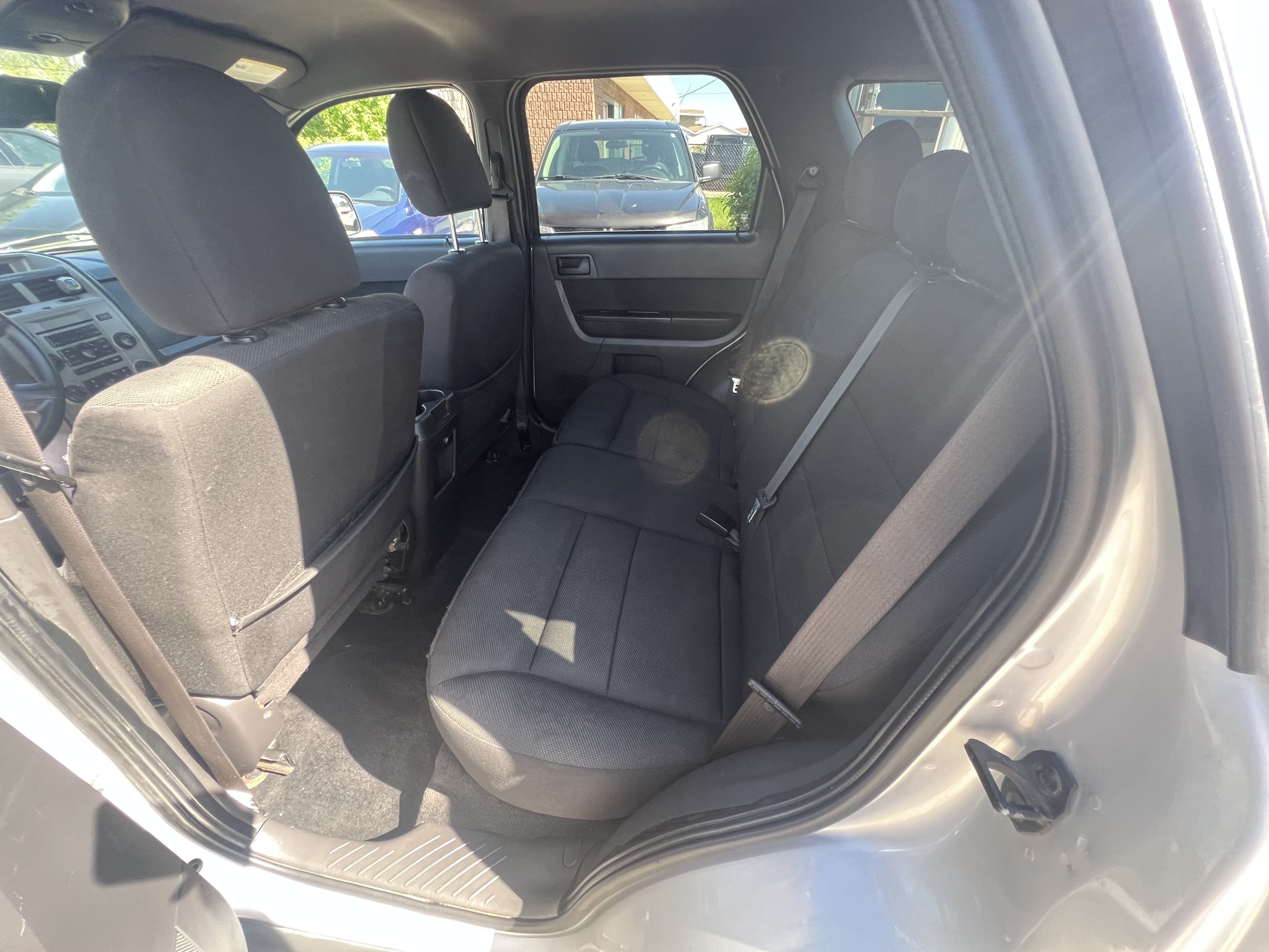 /betaautosales/2010-Ford-Escape-6110916148941203.jpg