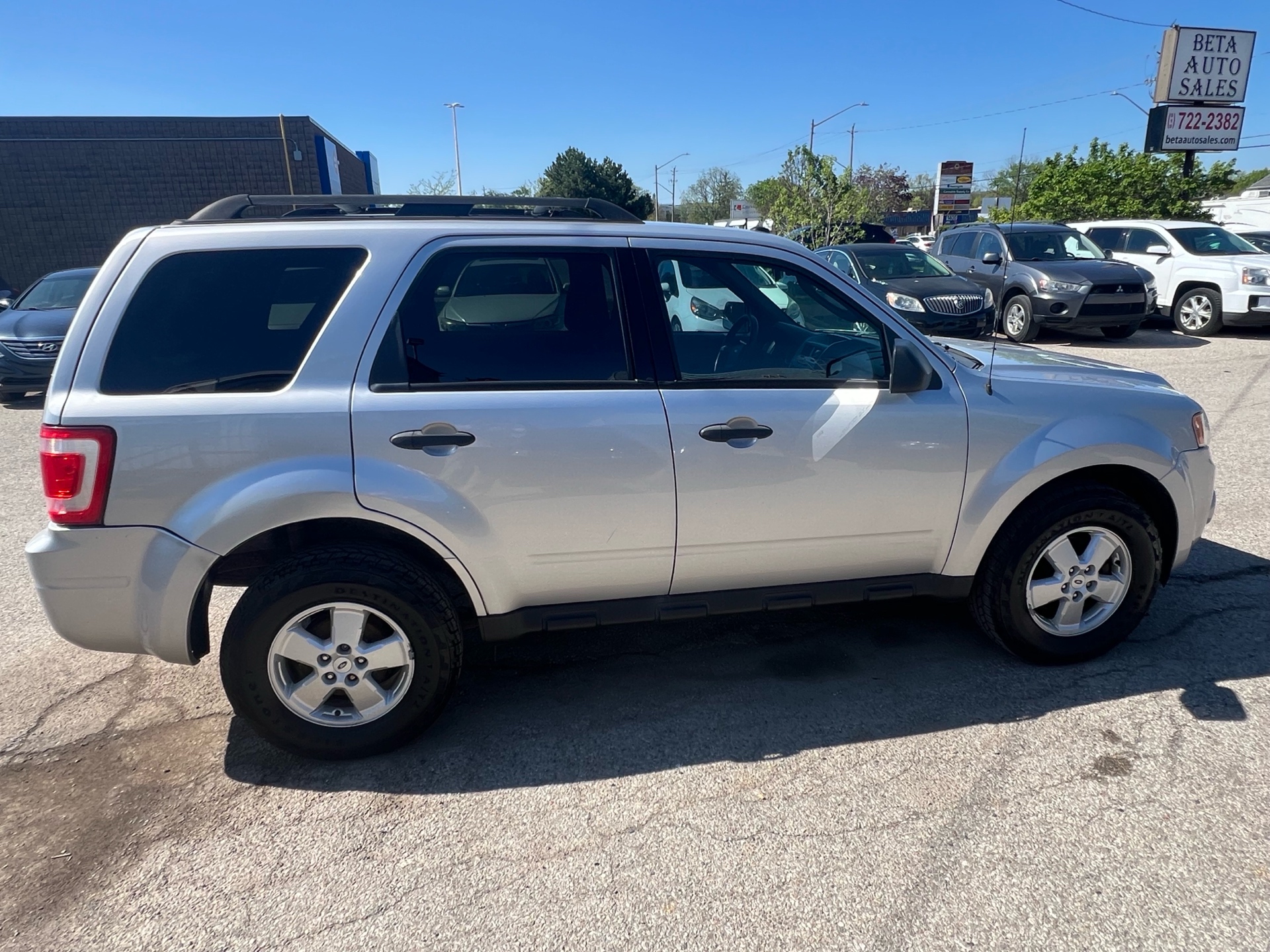 /betaautosales/2010-Ford-Escape-8440249478773691.jpg