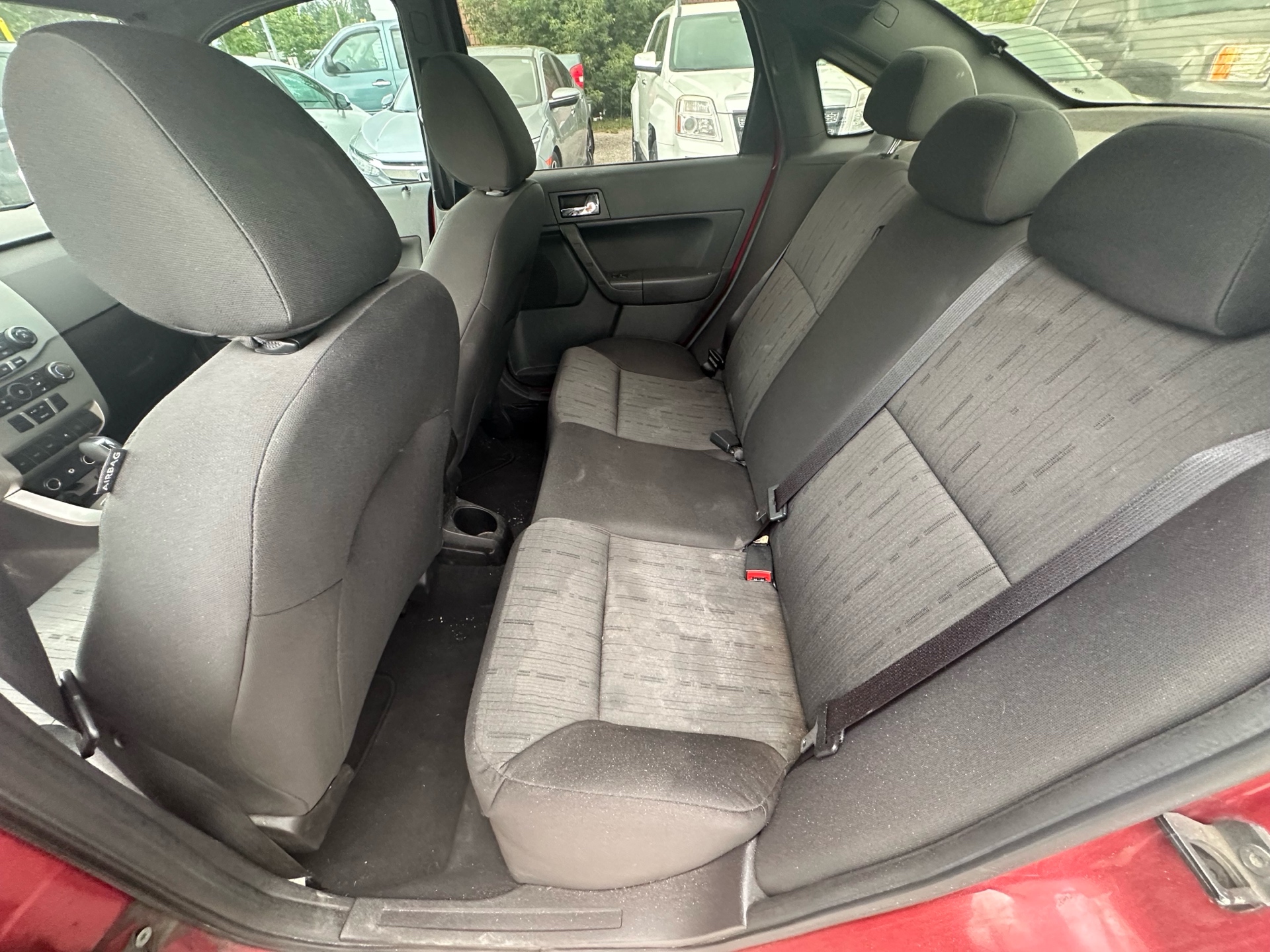 /betaautosales/2010-Ford-Focus-622425885341231.jpg