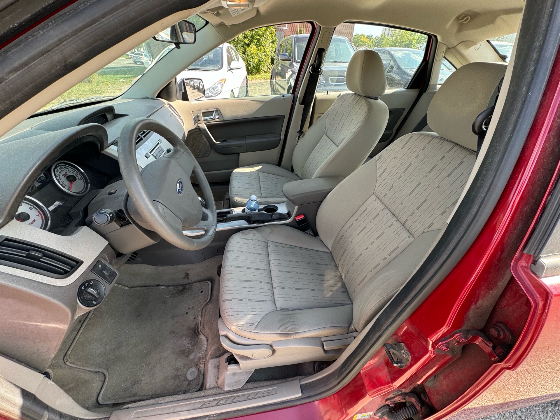 /betaautosales/2010-Ford-Focus-641833124738417.jpg