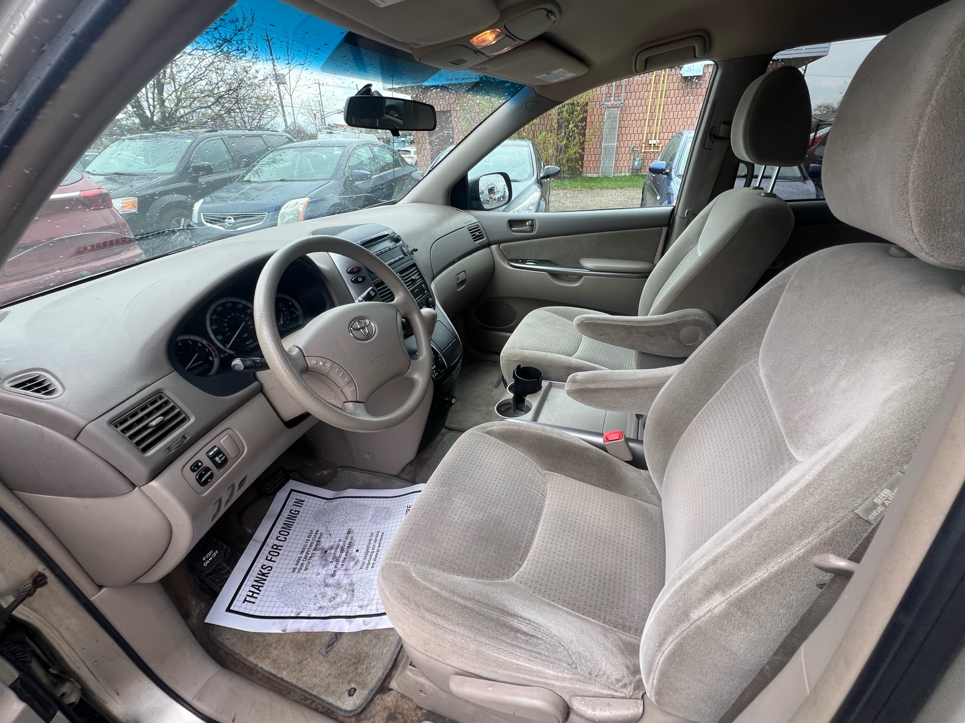 /betaautosales/2010-Toyota-Sienna-9755810673029695.jpg
