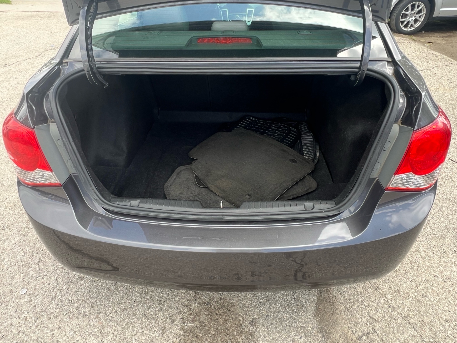 /betaautosales/2011-Chevrolet-Cruze-20704045872868293.jpg
