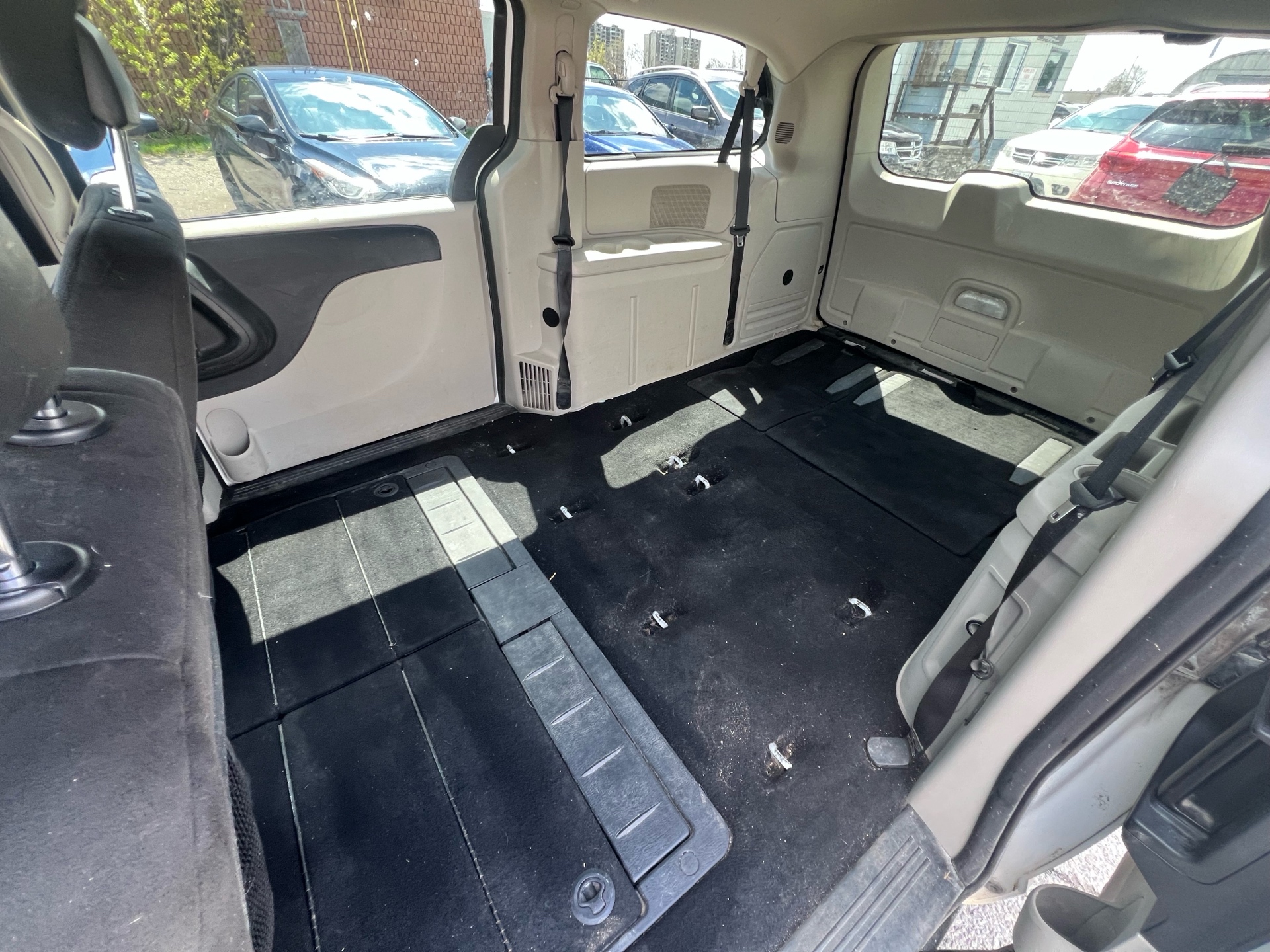 /betaautosales/2011-Dodge-GrandCaravan-6152395770013739.jpg