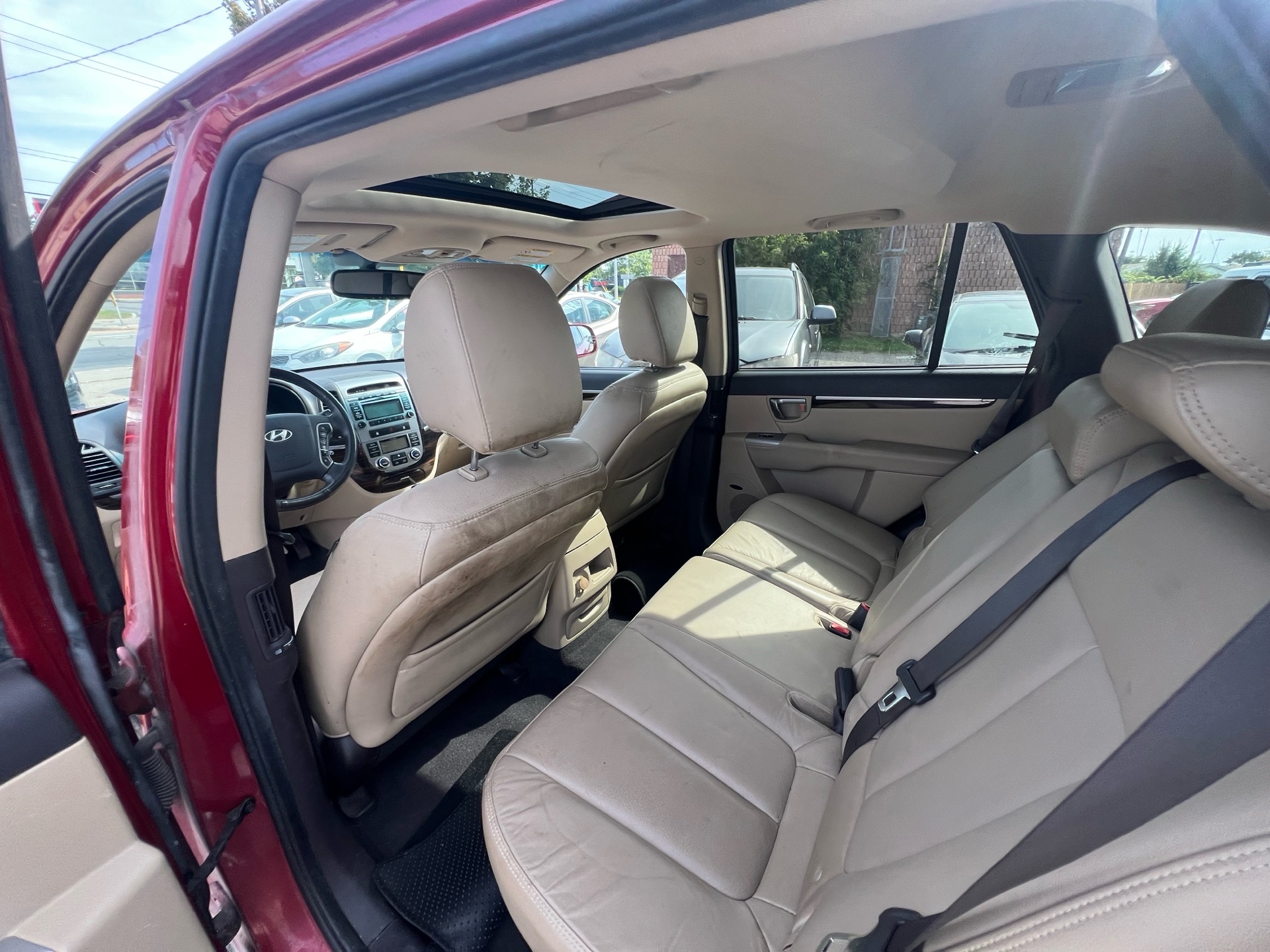 /betaautosales/2011-Hyundai-SantaFe-8363445438313264.jpg