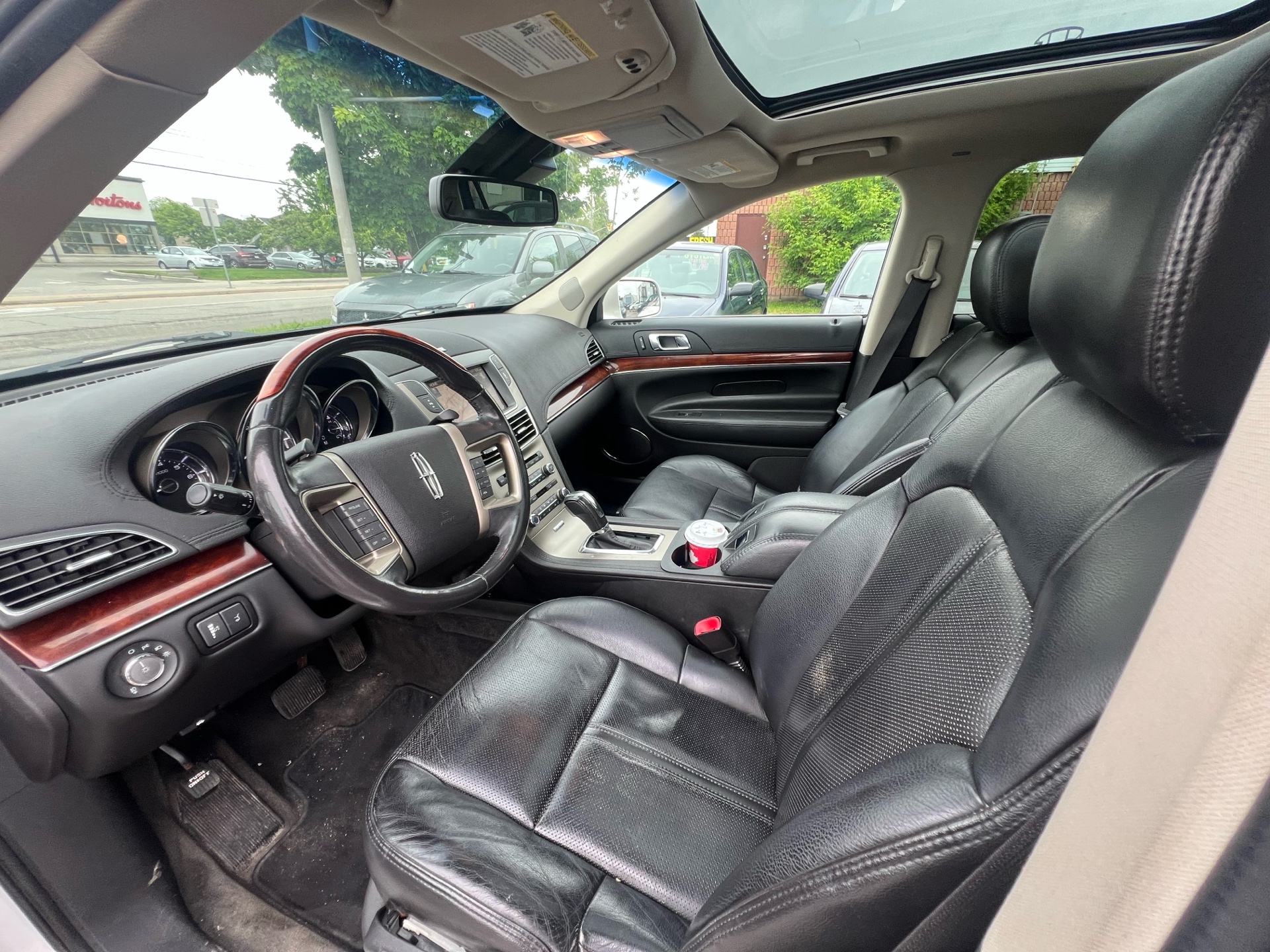 /betaautosales/2011-Lincoln-MKT-5134113023739801.jpg