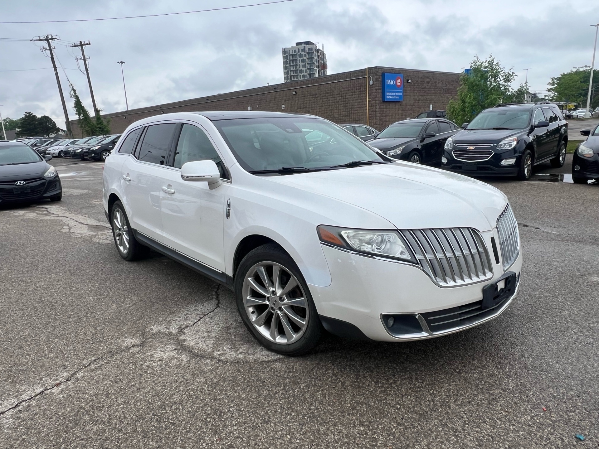 /betaautosales/2011-Lincoln-MKT-6573259676678902.jpg